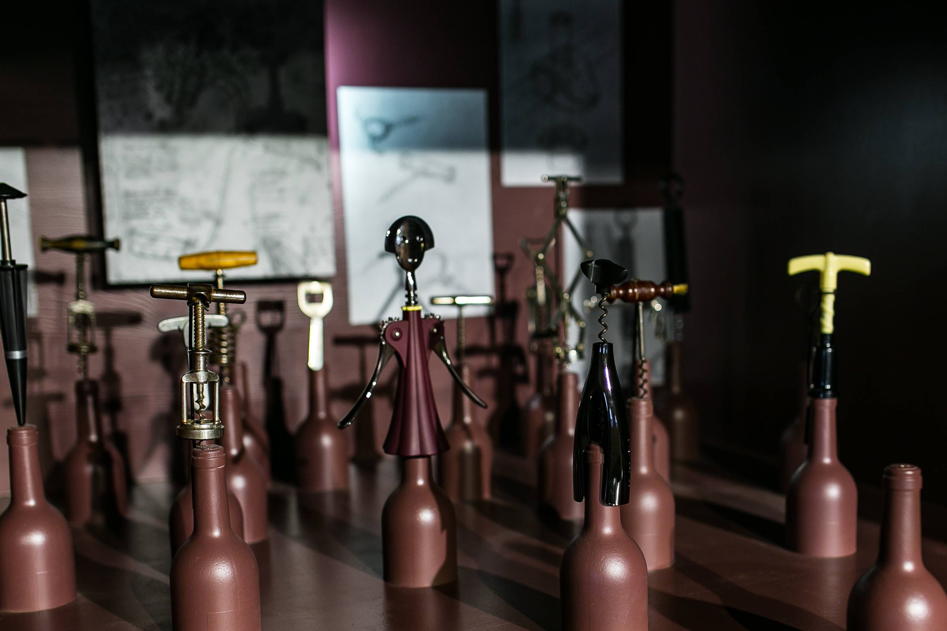 exposition, side by side, no people, various, alcohol, bottle, installations, day, indoors, business, group of objects, art installations, arrangement, HD Wallpaper