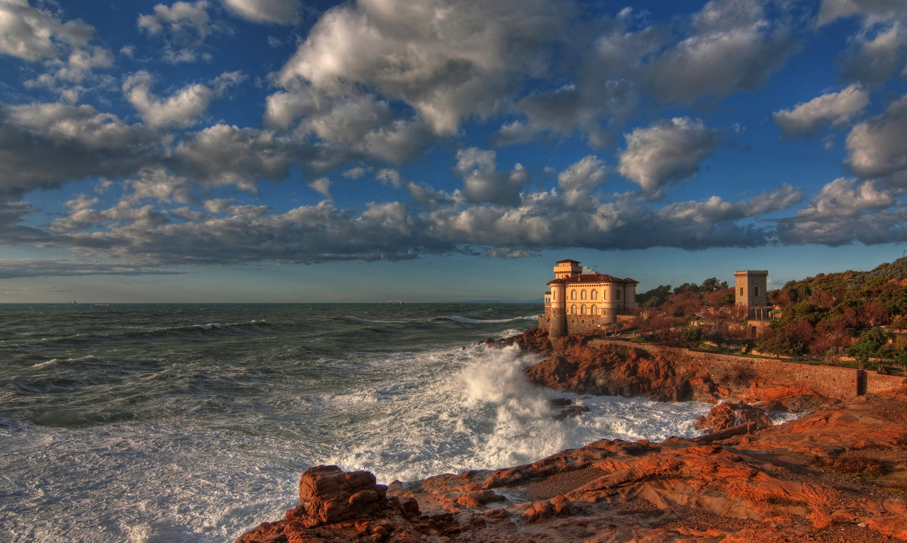 building, scenics, cliff, wave, white, architecture, 2K, breaking, sea, no People, beacon, travel, hdr, tower, history, seascape, atlantic Ocean, italy, HD Wallpaper
