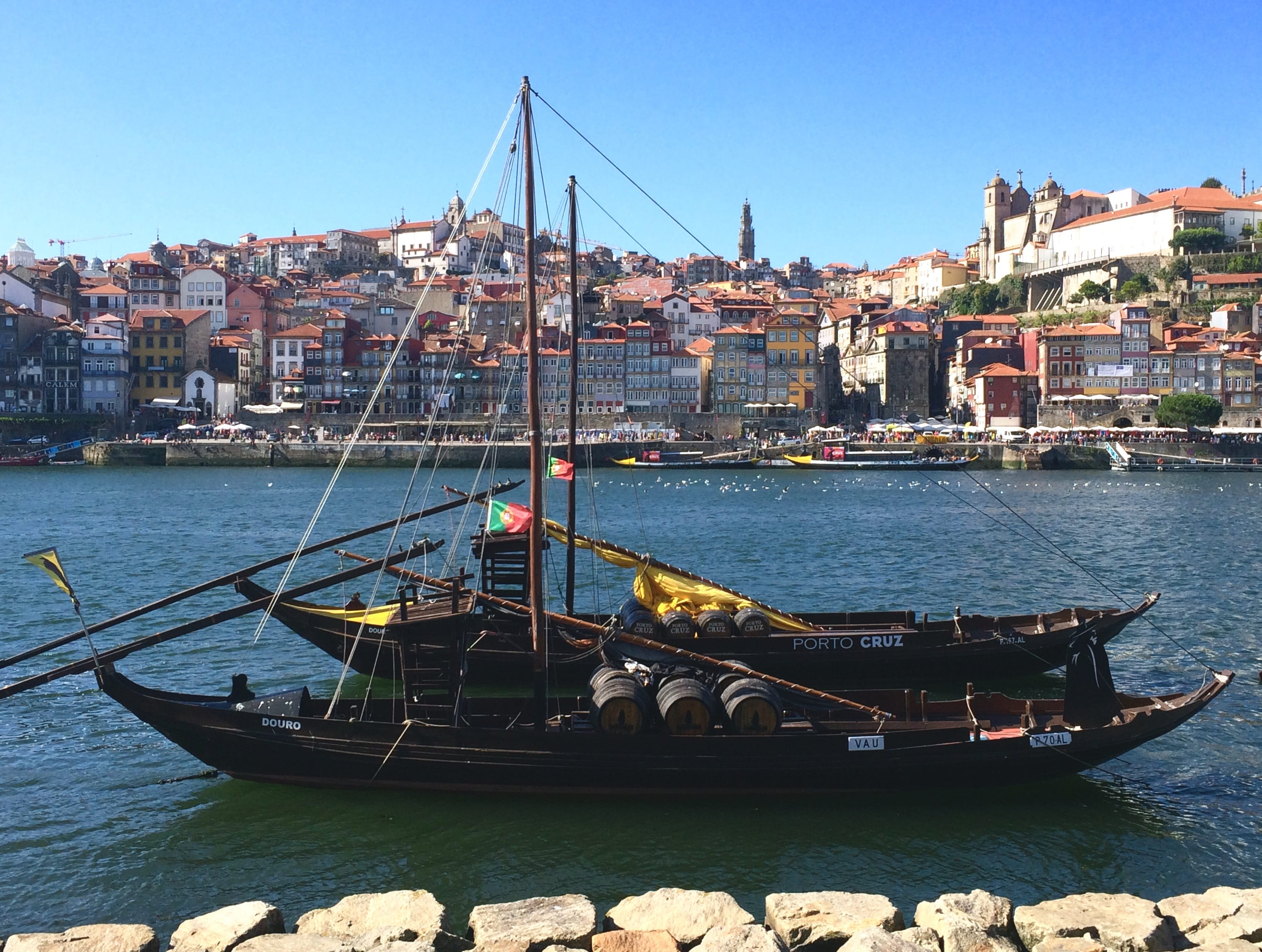 Boat, building, mode of transportation, famous Place, port, 2K, no people, italy, transportation, Douro, day, old, clear sky, history, moored, harbor, HD Wallpaper
