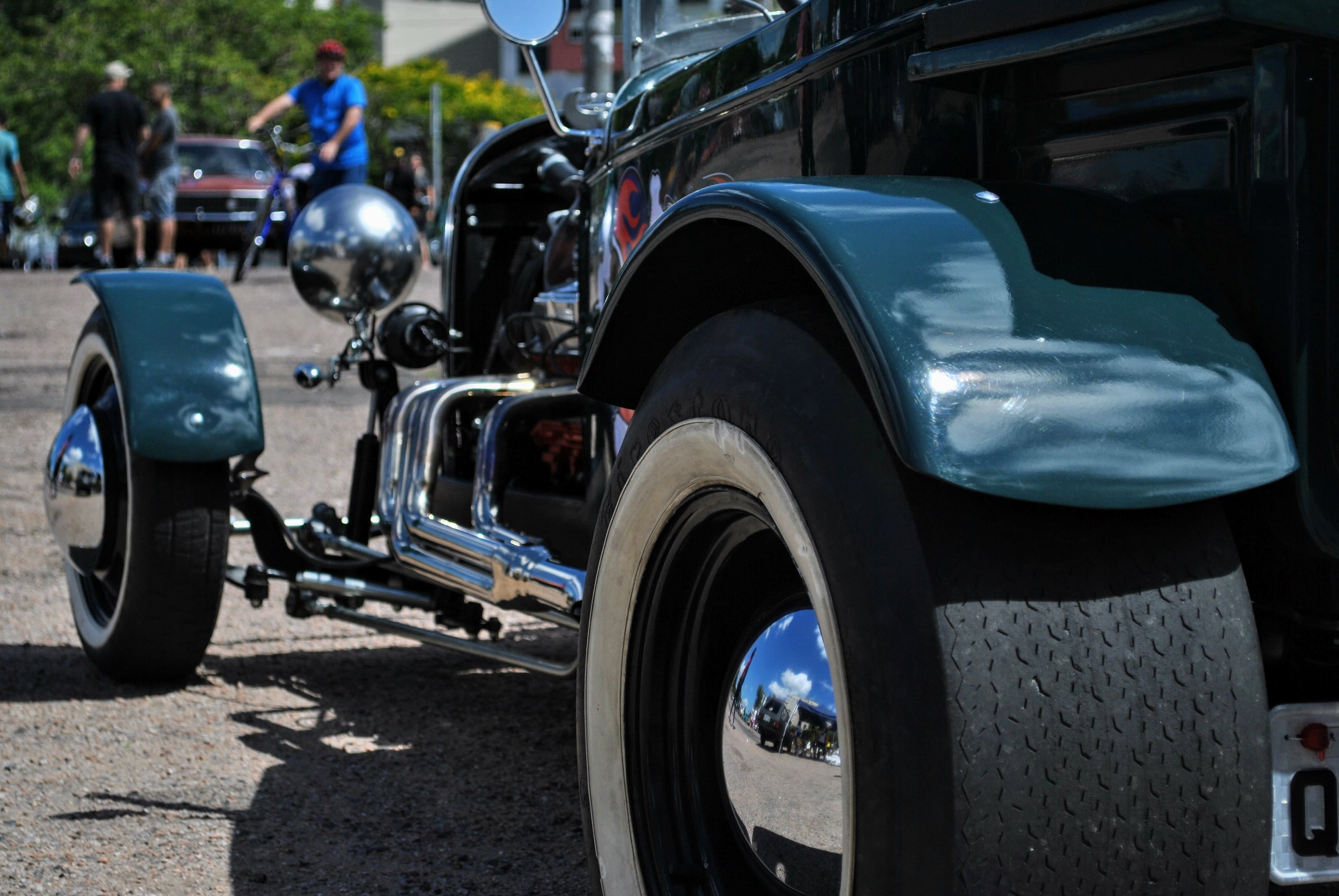 motor vehicle, #oldcars, #hotrod, #v8, 4K, #rod, incidental people, #garagem1902, #motor, #wheels, car, group of people, motorcycle, vintage car, city, HD Wallpaper