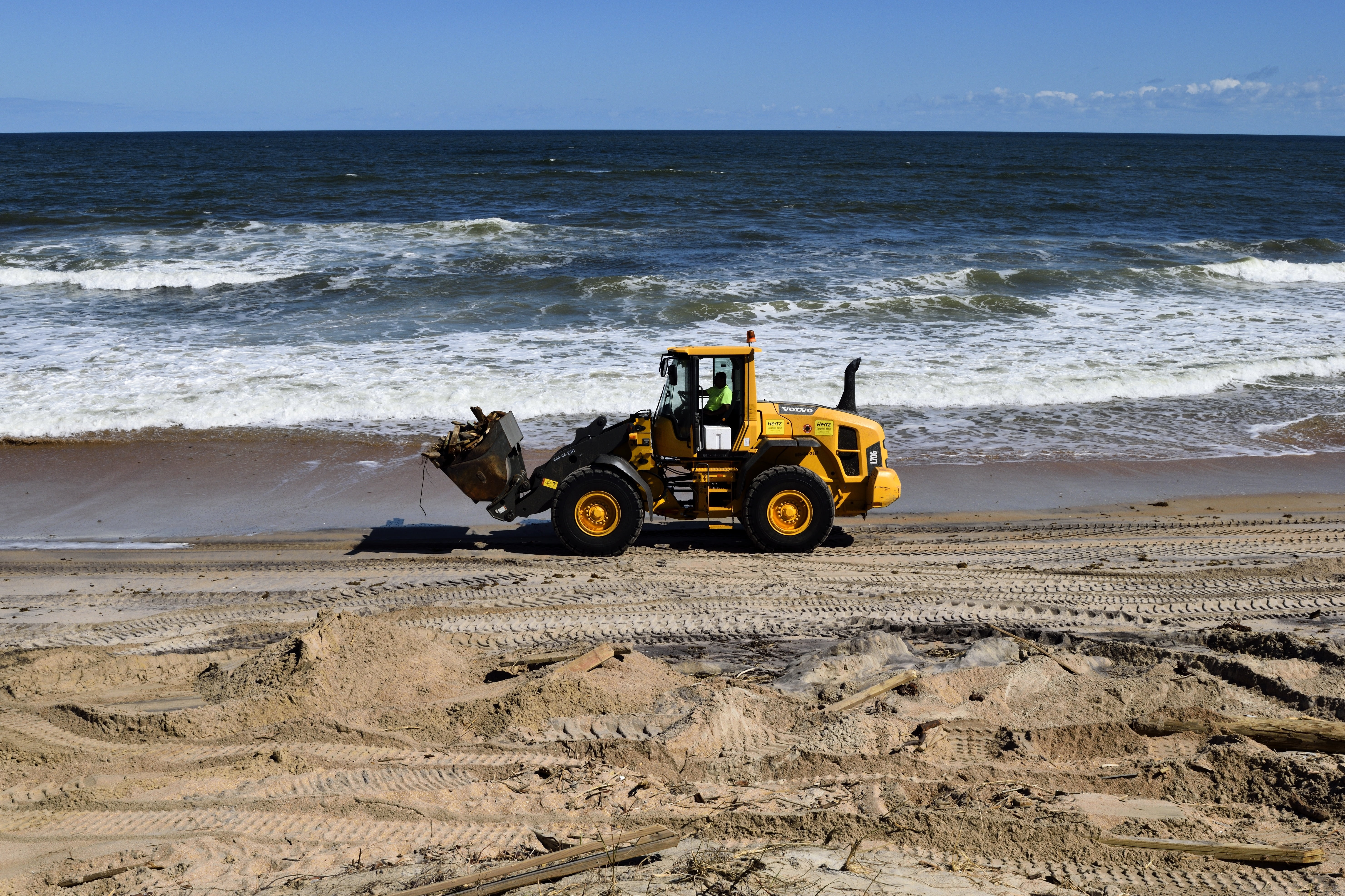 construction Machinery, sky, sand, wind, pier, mode of transportation, equipment, beach clearing, sea, weather, destruction, nature, abandoned, 5K, construction, HD Wallpaper