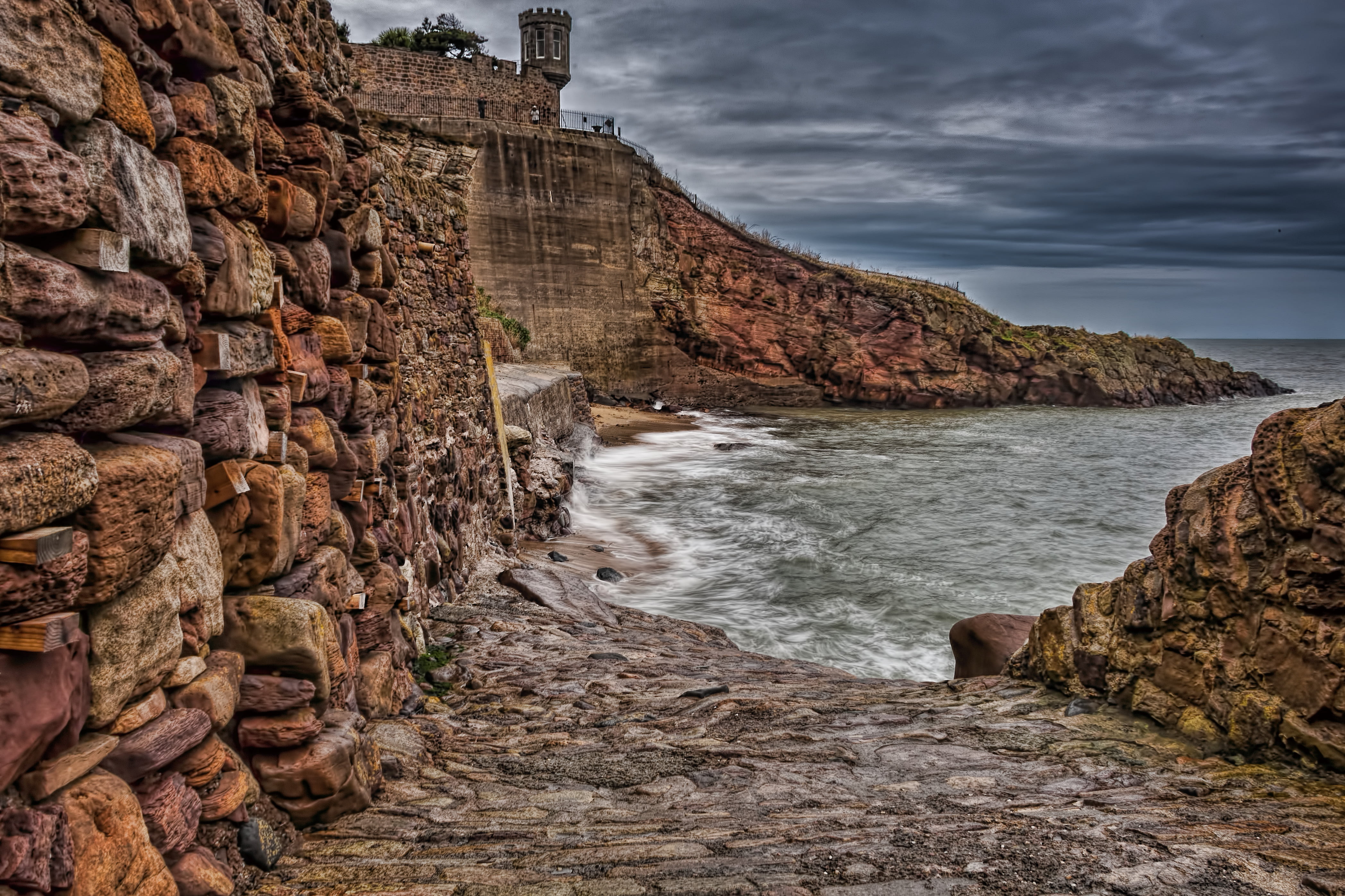 4K, coastline, Crail  Fife, rock - Object, cobblestone, dark, sea, Slipway, East Neuk, Harbour, crail, cloudy, outdoors, seawall, sky, famous Place, HD Wallpaper