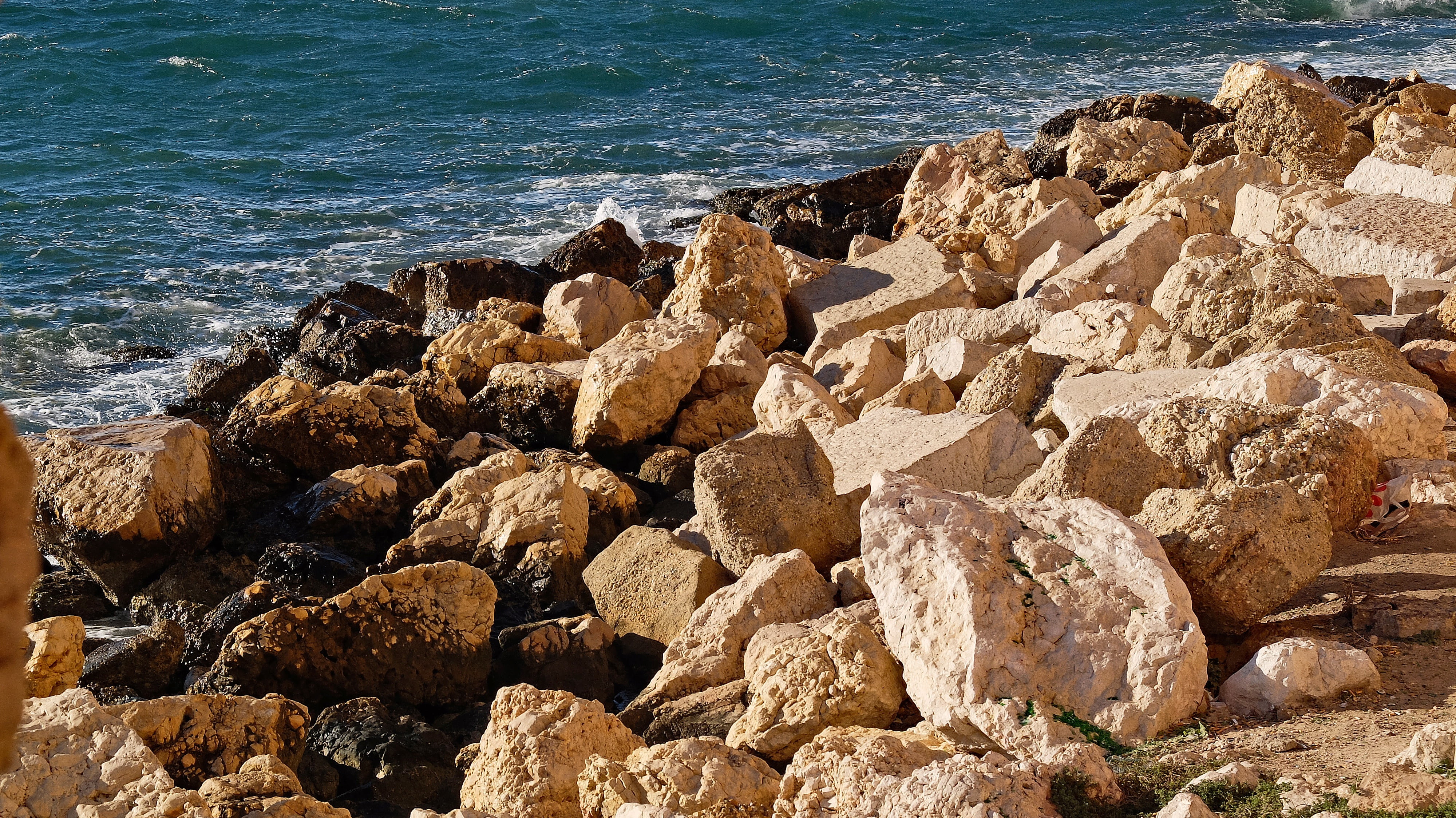 motion, sunlight, scenics - nature, marseille, 4K, no people, sea, tranquil scene, seawall, outdoors, port, coastline, rock - Object, tranquility, jetty, HD Wallpaper