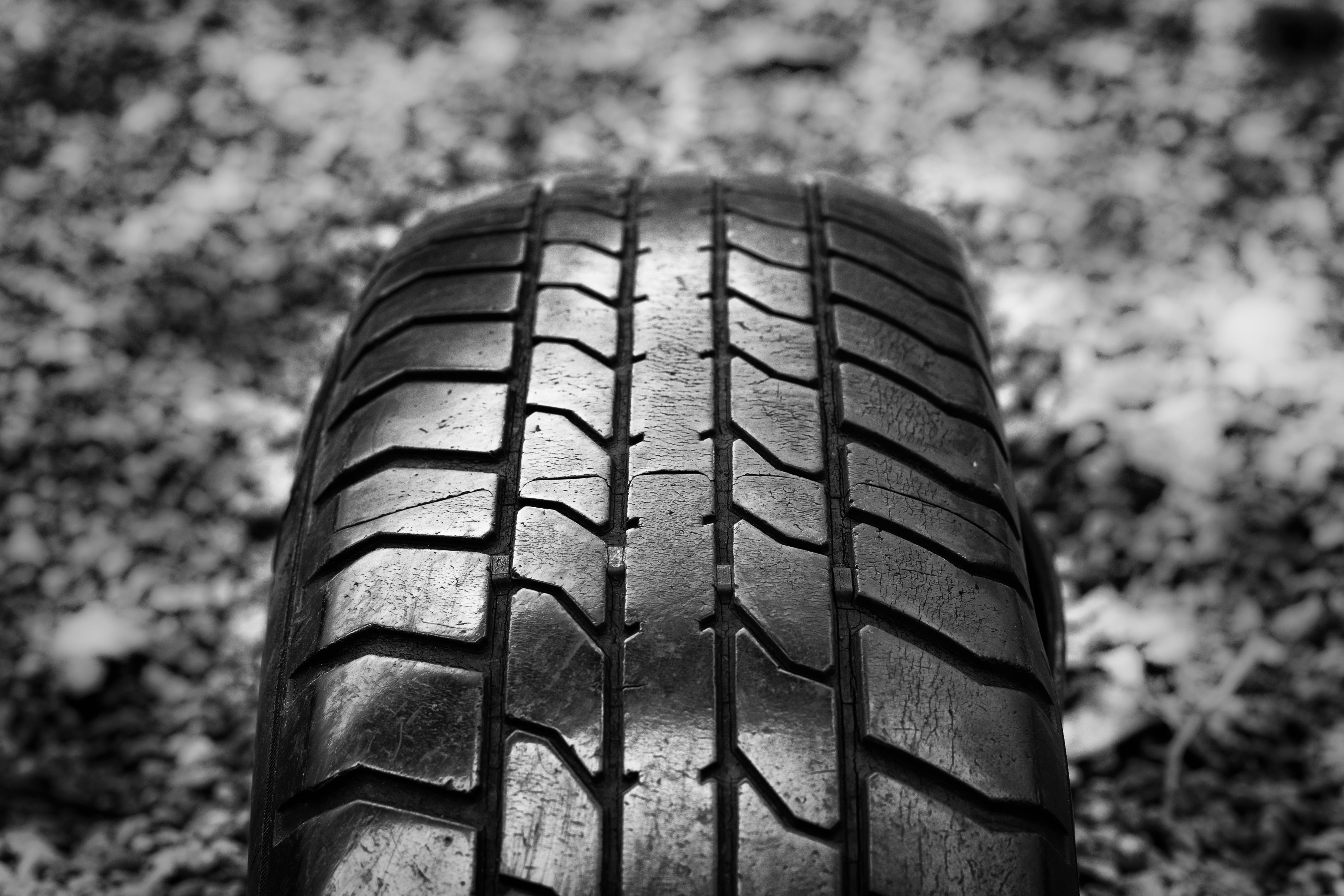 path, investors, relocation, long way, travel, 4K, gum, grayscale, car, transported, production, detail, ride, hobby, close up, wheel, no people, transportation, HD Wallpaper