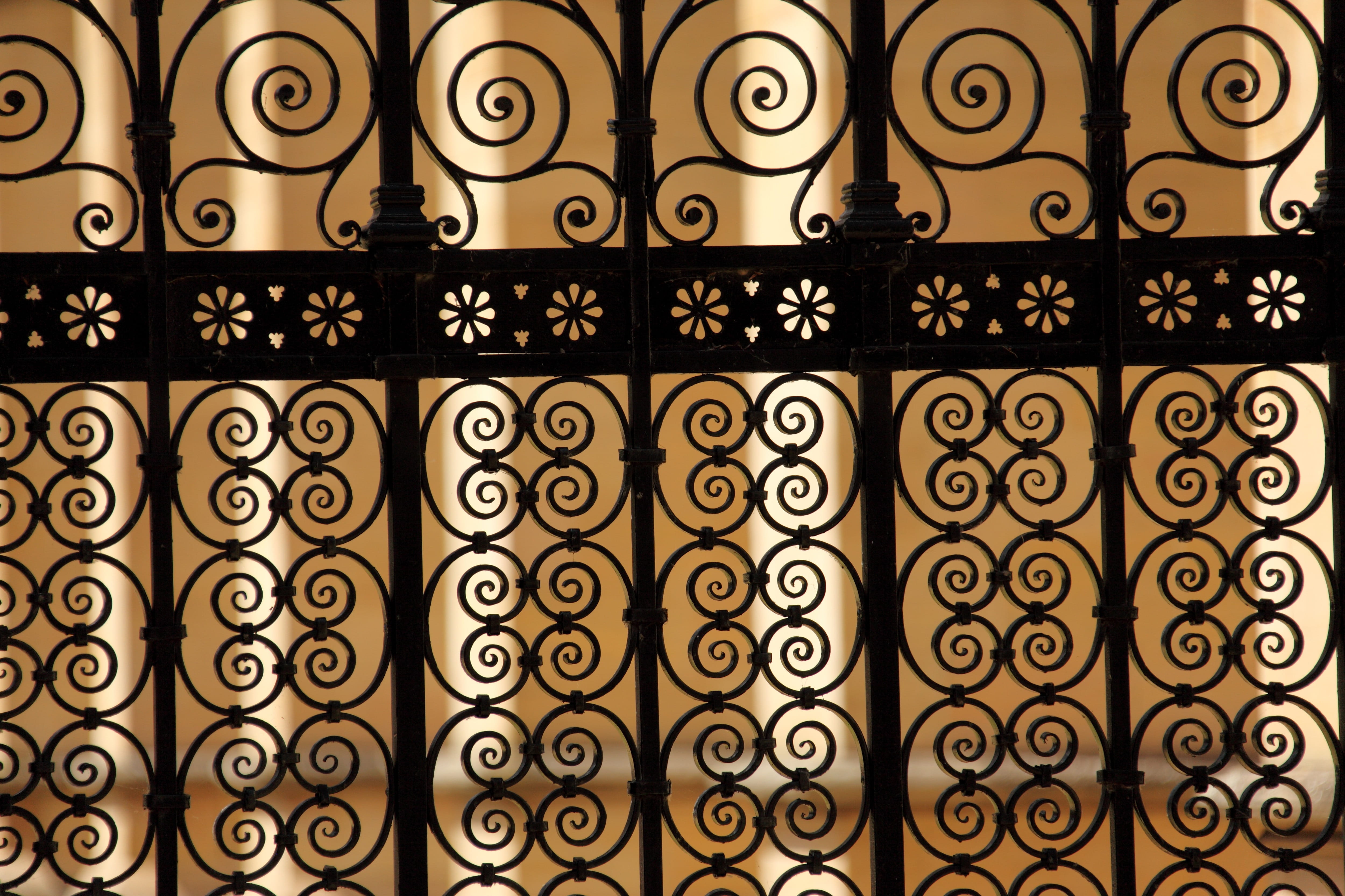 building, Bars, iron, 4K, black, no people, detail, full frame, close-up, gate, Architecture, shape, alcohol, geometric shape, design, fence, choice, railing, HD Wallpaper