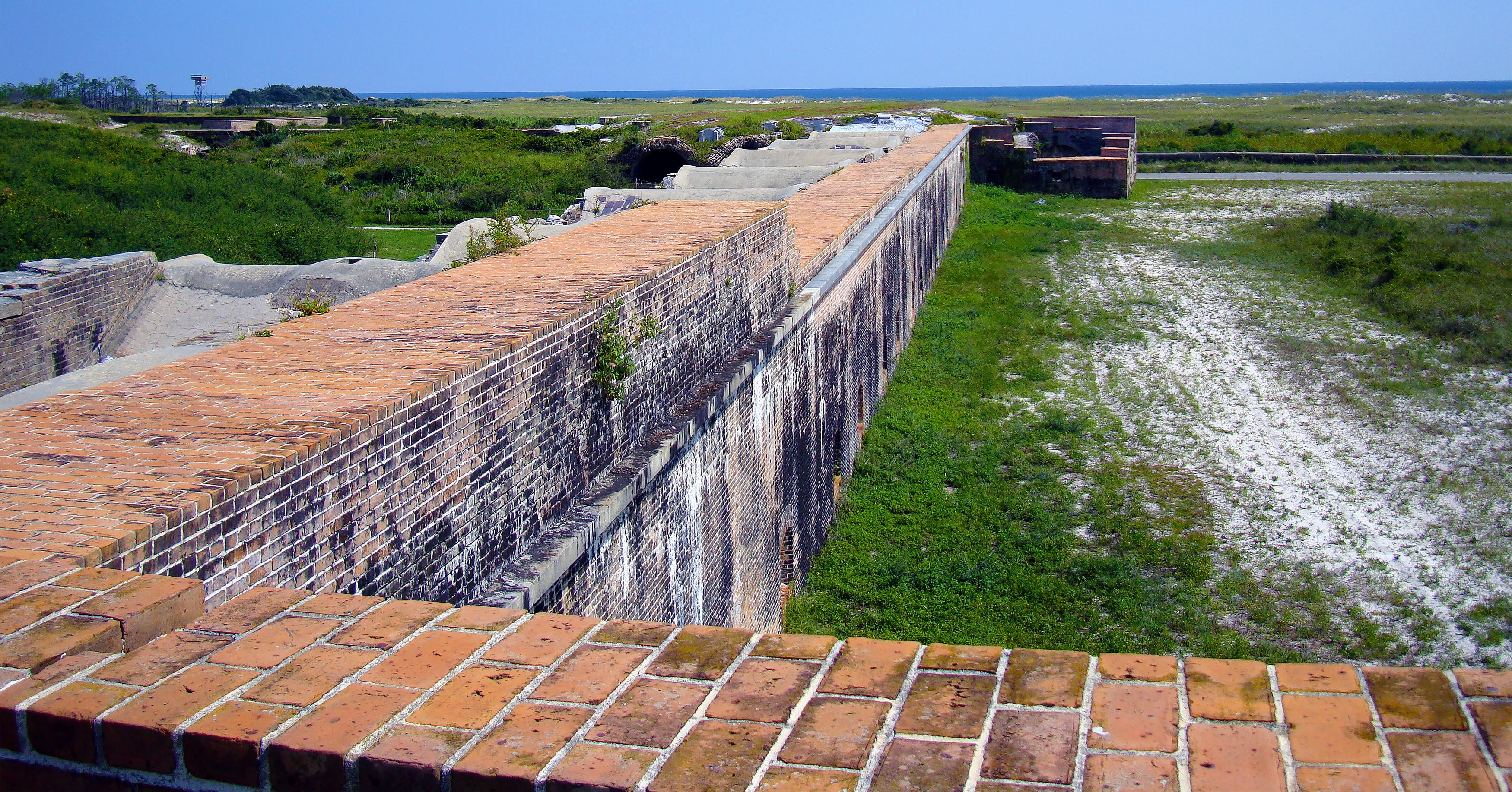 destination, decay, flowing water, travel, historical, the past, city, tourism, day, old, military fort, florida, wall, 2K, landscape, building exterior, HD Wallpaper