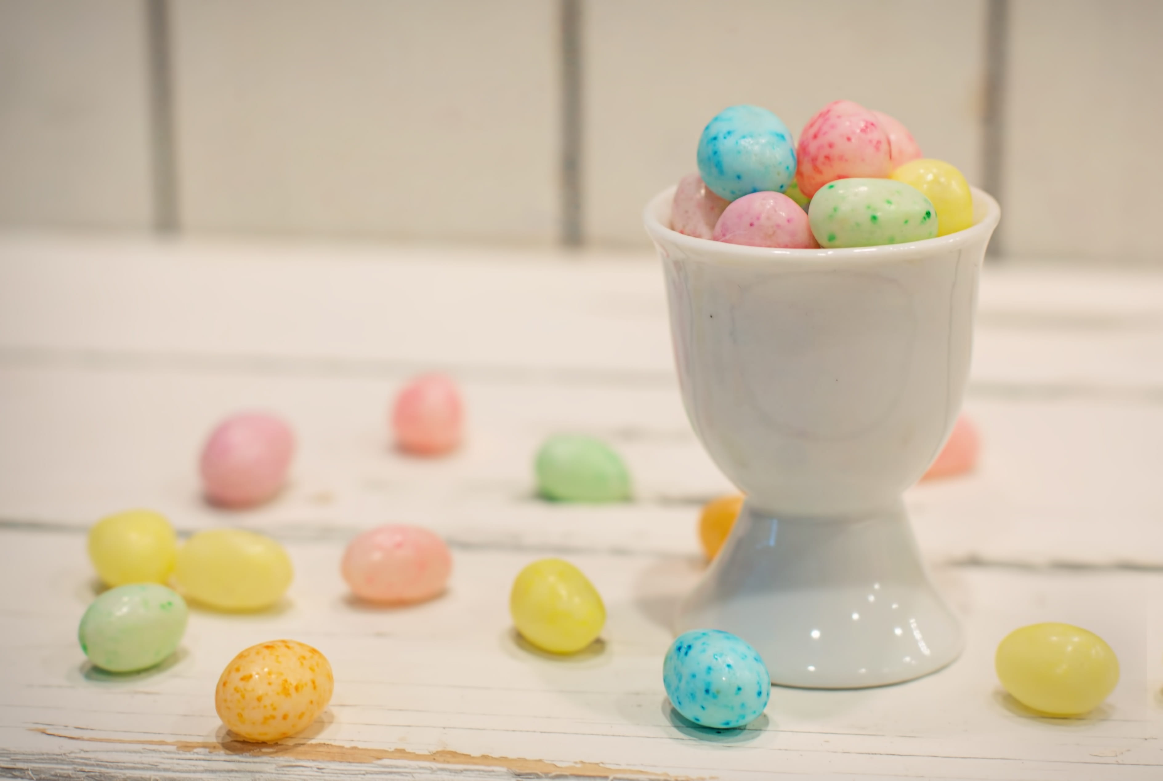 yellow, indulgence, 2K, white, seasonal, tradition, no people, surface, multi colored, temptation, food and drink, indoors, close-up, wood, sweet, sweets, HD Wallpaper