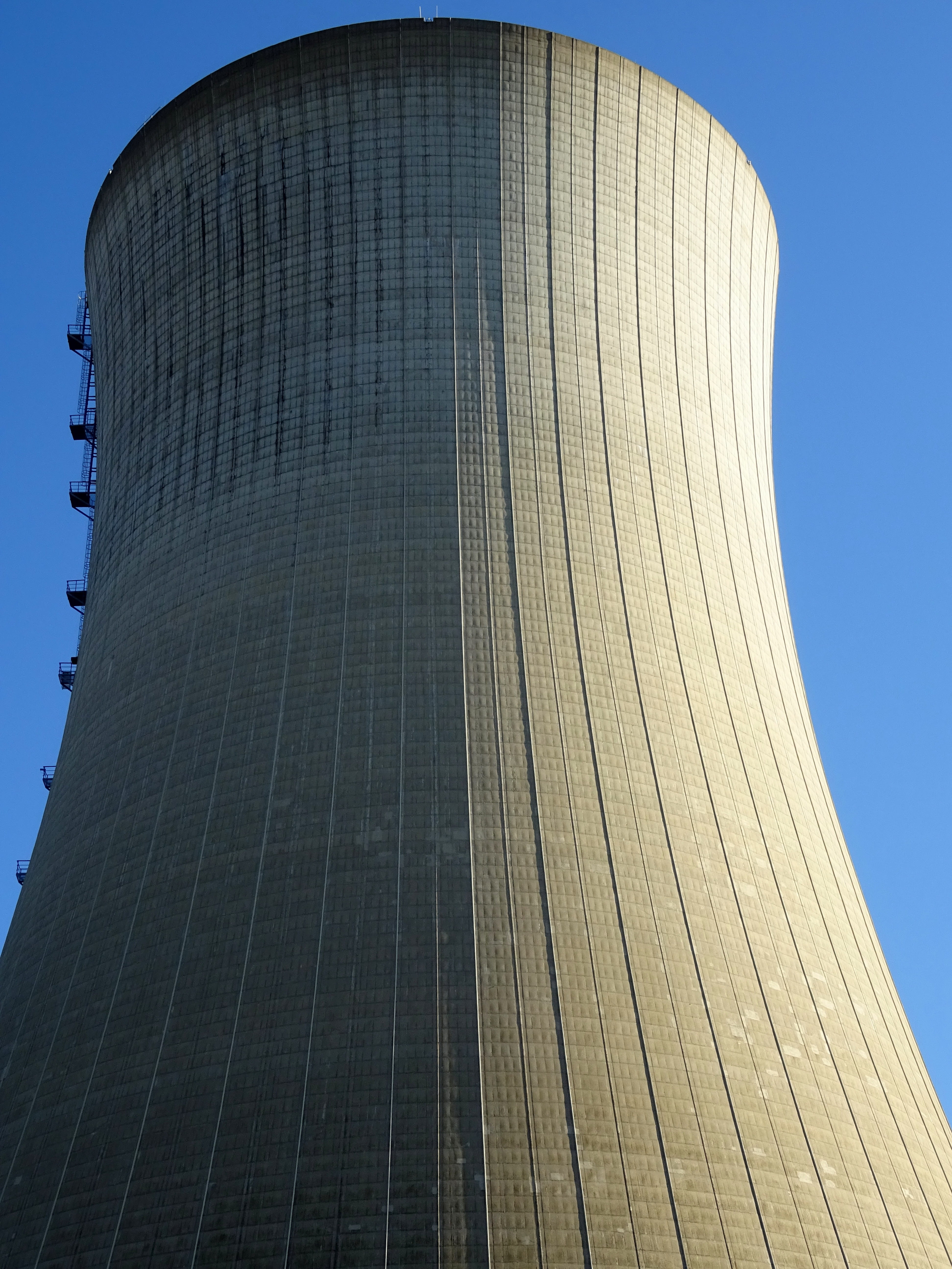 atomic energy, sky, blue, 5K, cooling tower, tall - high, clear sky, no people, pattern, nuclear power, travel destinations, sunlight, outdoors, shut down, Phone HD Wallpaper
