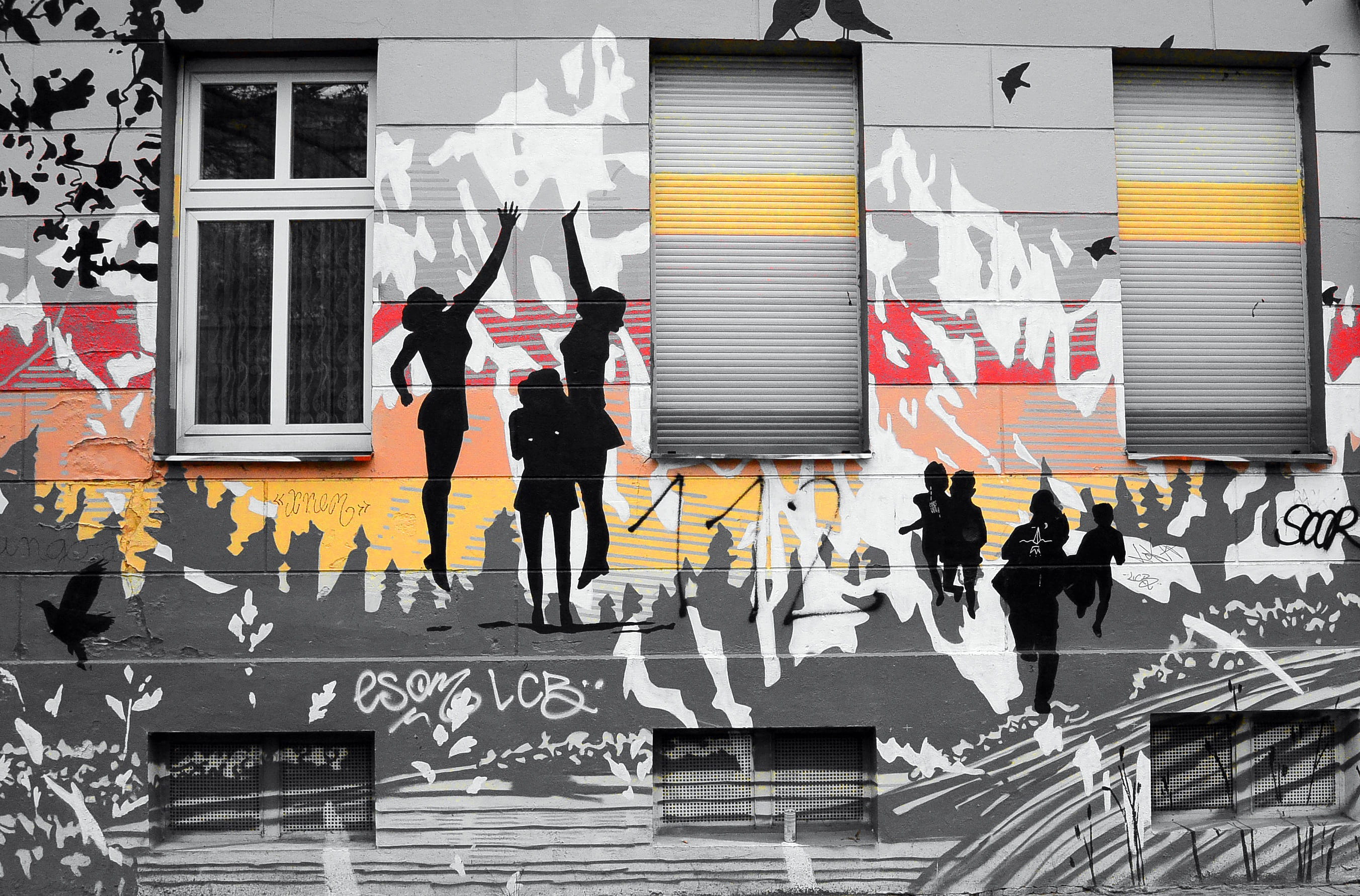 Wall Painting, patriotism, human body part, building, western script, urban art, walking, berlin, house facade, communication, government, sprayer, Art, HD Wallpaper