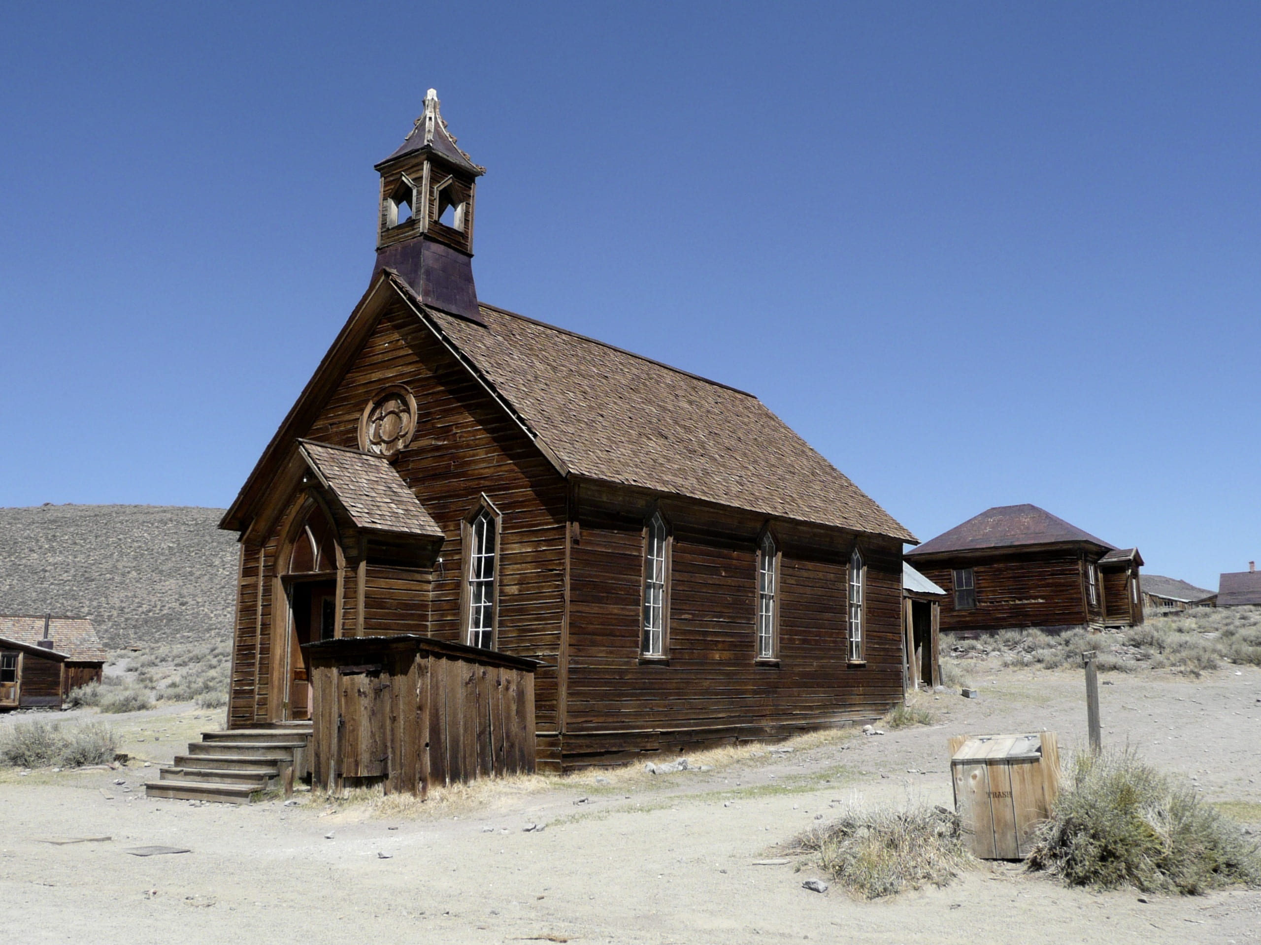 usa, blue, built structure, building, bodie, outdoors, brown, place of worship, deserted, daytime, wild west, mining, cathedral, history, building exterior, HD Wallpaper