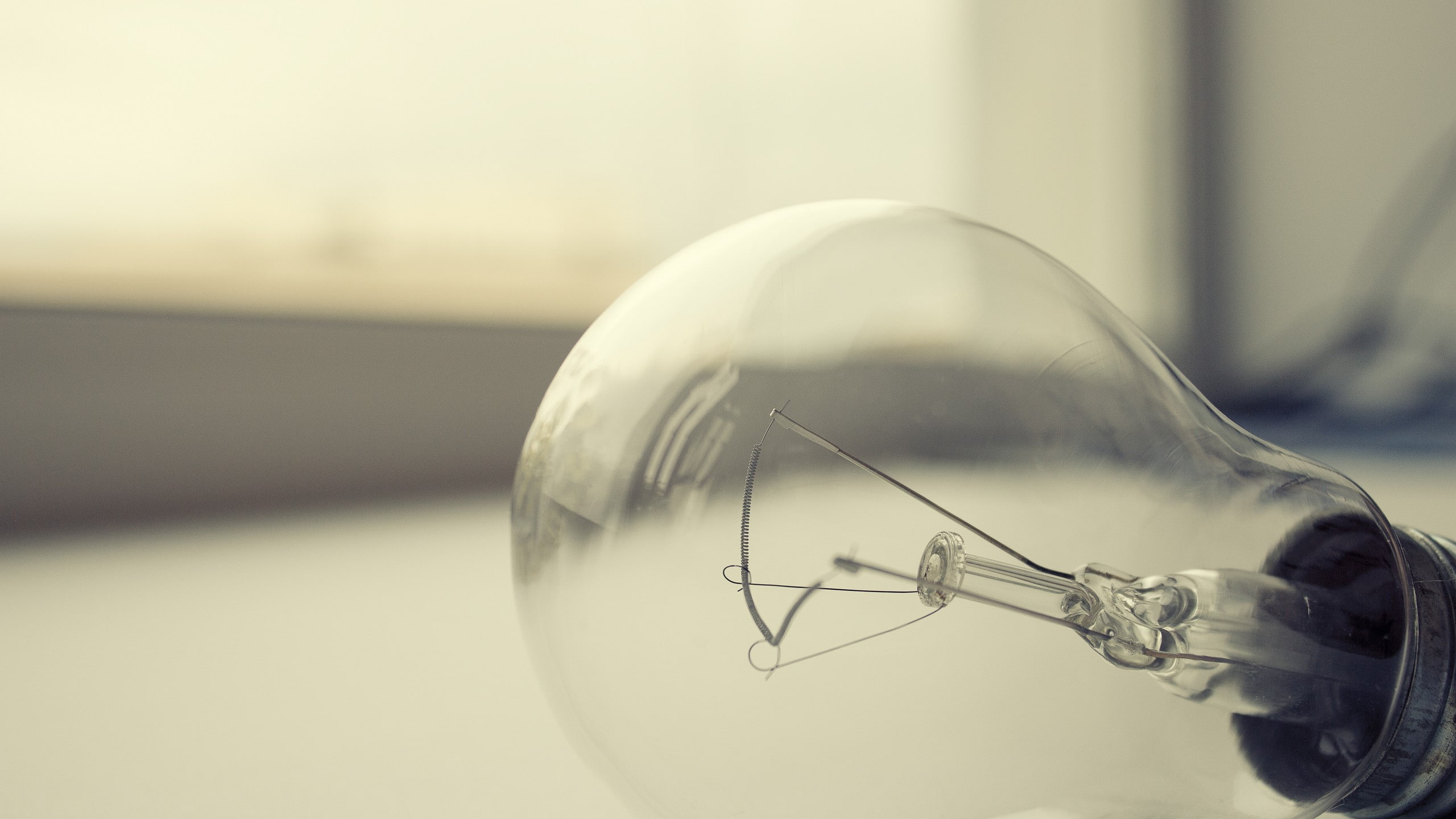 2K, lightbulb, HD Wallpaper