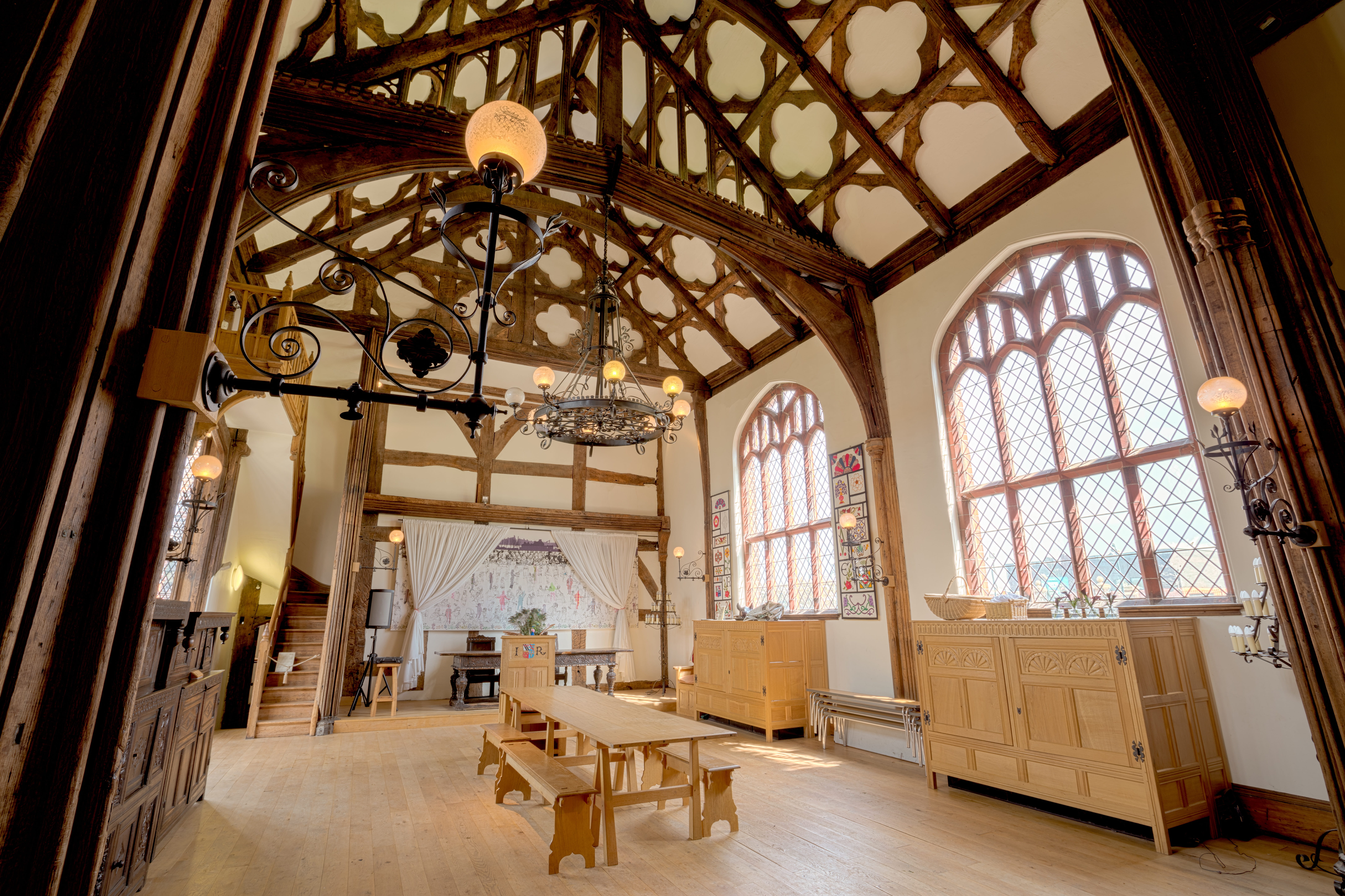 built structure, table, seats, luxury, no people, seat, greater manchester, 8K, interior, english, rooms, indoors, lighting equipment, interiors, beautiful, HD Wallpaper
