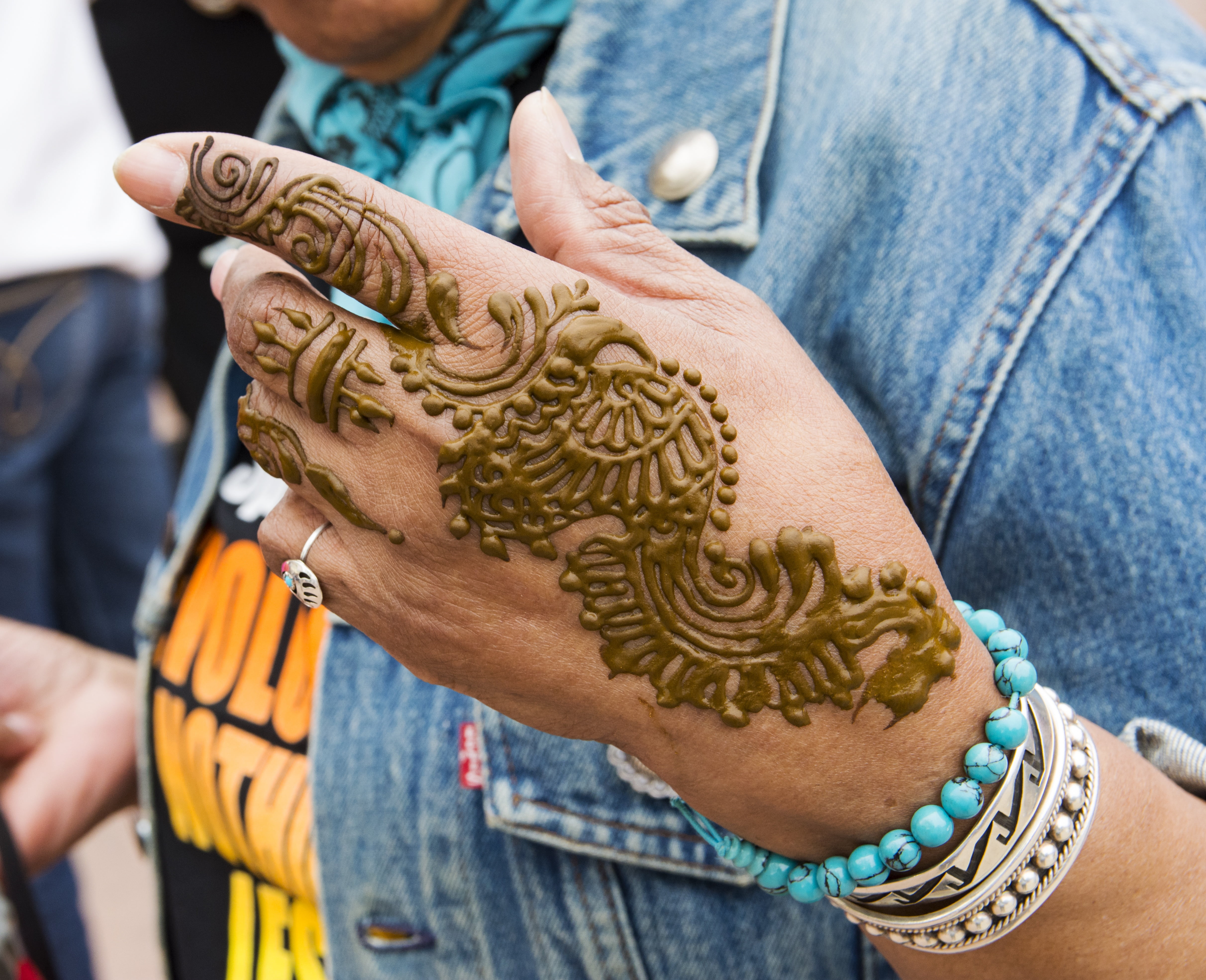 lifestyles, art, mehndi, henna, creativity, female, art and craft, human hand, skill, tattoo, design, hand art, hand, arts culture and entertainment, human body part, HD Wallpaper