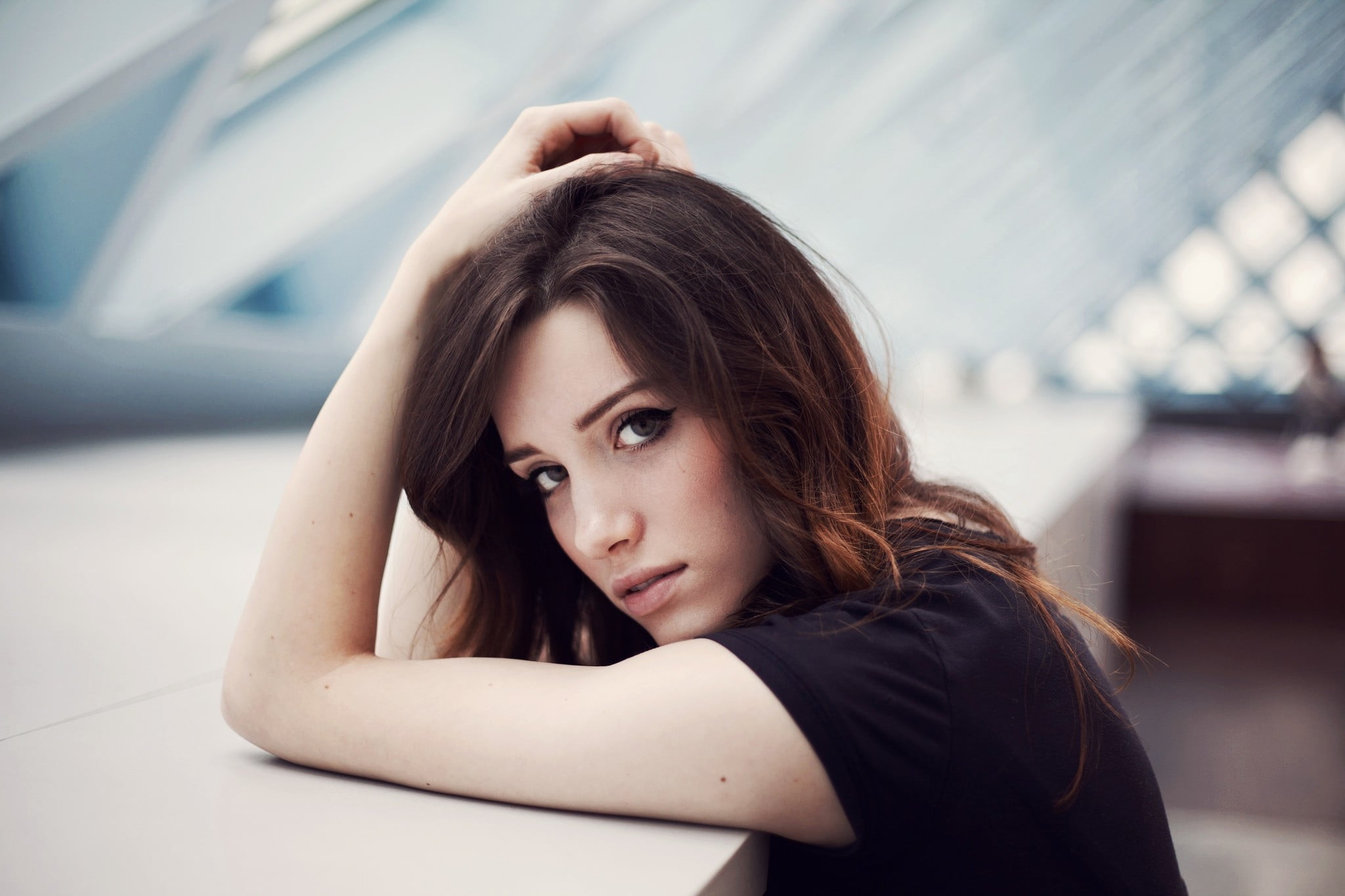 focus on foreground, top, casual clothing, auburn hair, depth of field, portrait, contemplation, long hair, woman, black, hairstyle, adult, beautiful woman, HD Wallpaper