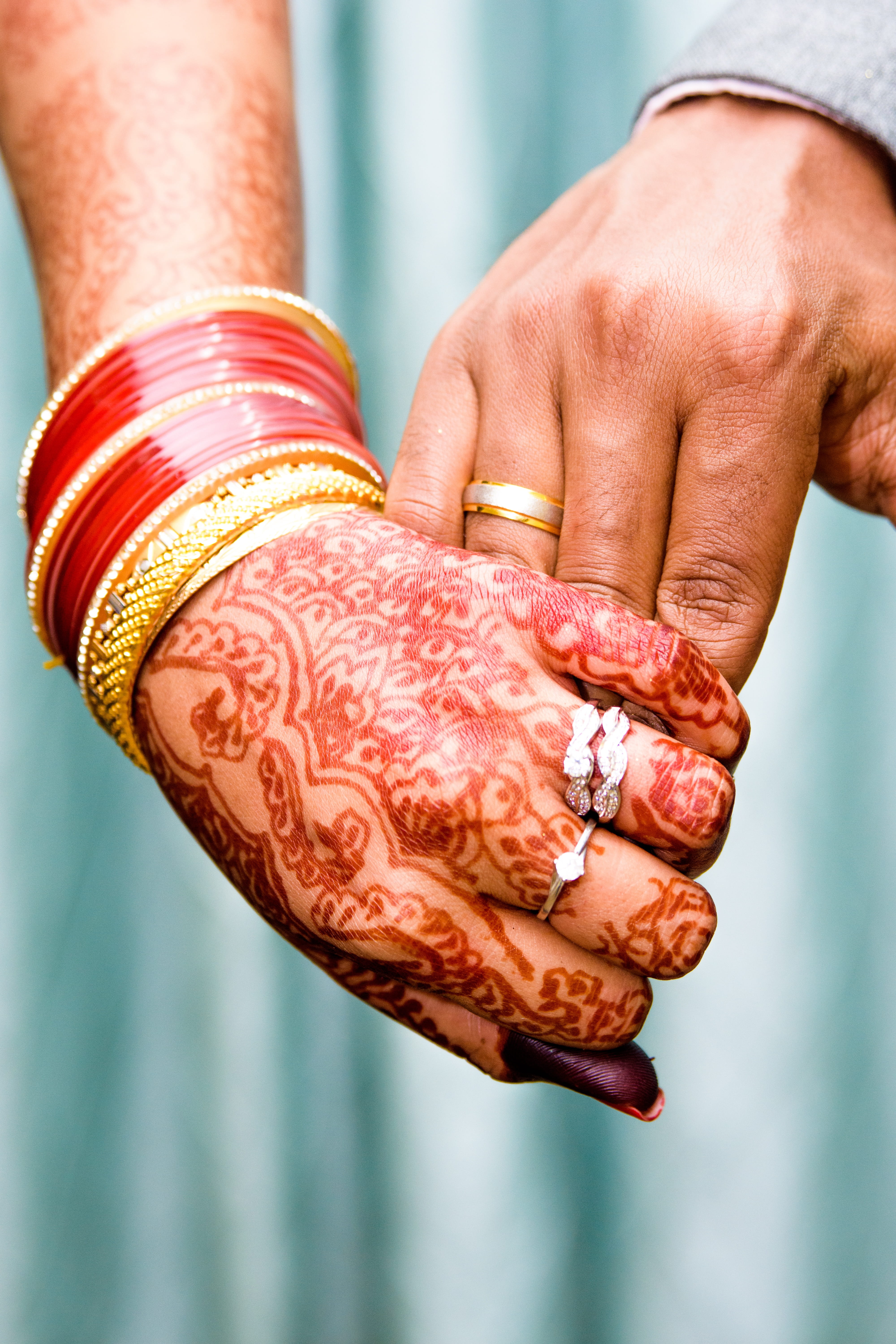 bride, lovers, adult, together, focus on foreground, dating, mehendi, wedding, tattoo, newlywed, henna tattoo, love, hand, hands cupped, romantic, romance, Phone HD Wallpaper