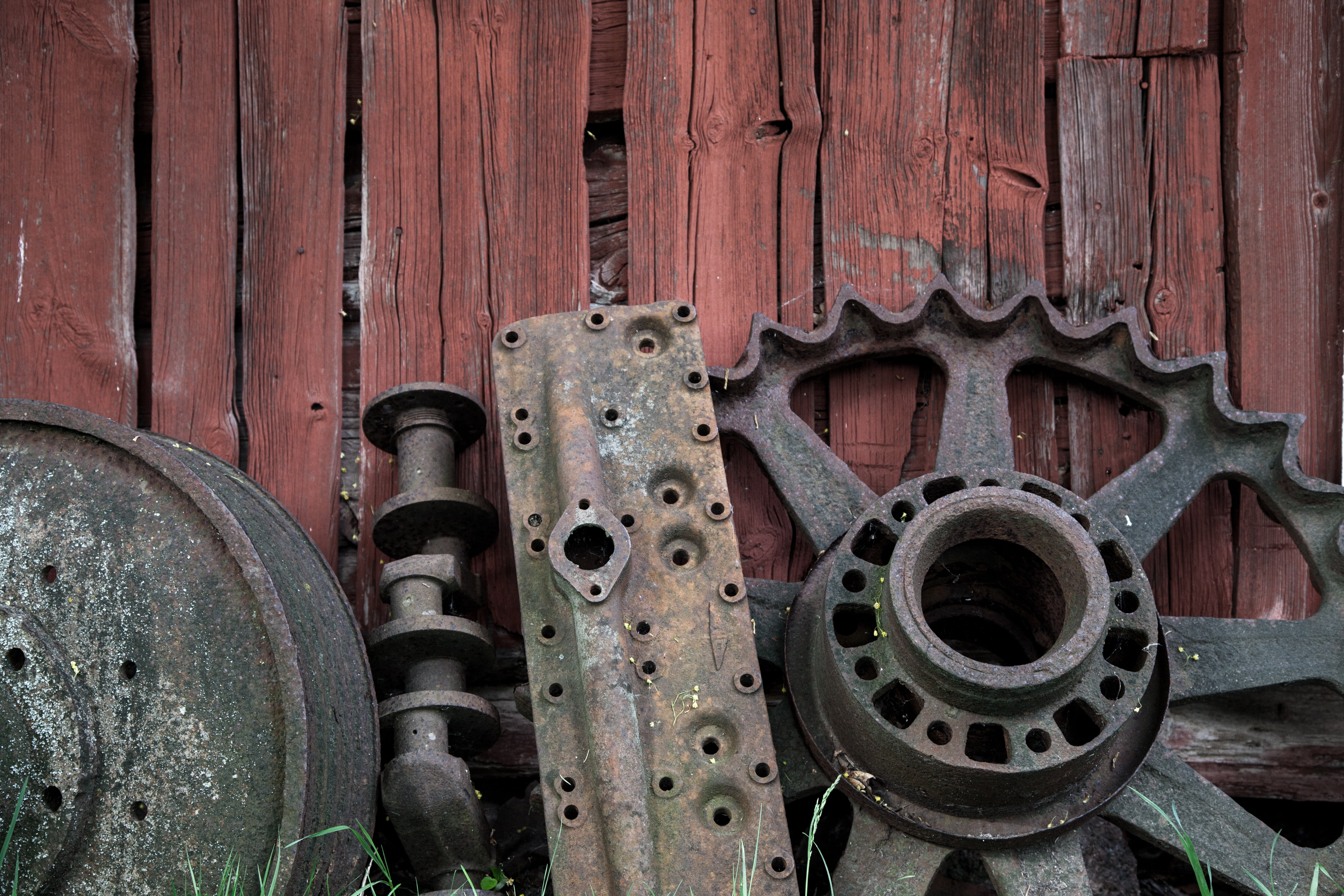 run-down, factory, wooden, wooden texture, equipment, construction, dirty, vintage, track, railroad, wood - material, metal, steel, abandoned, day, obsolete, HD Wallpaper