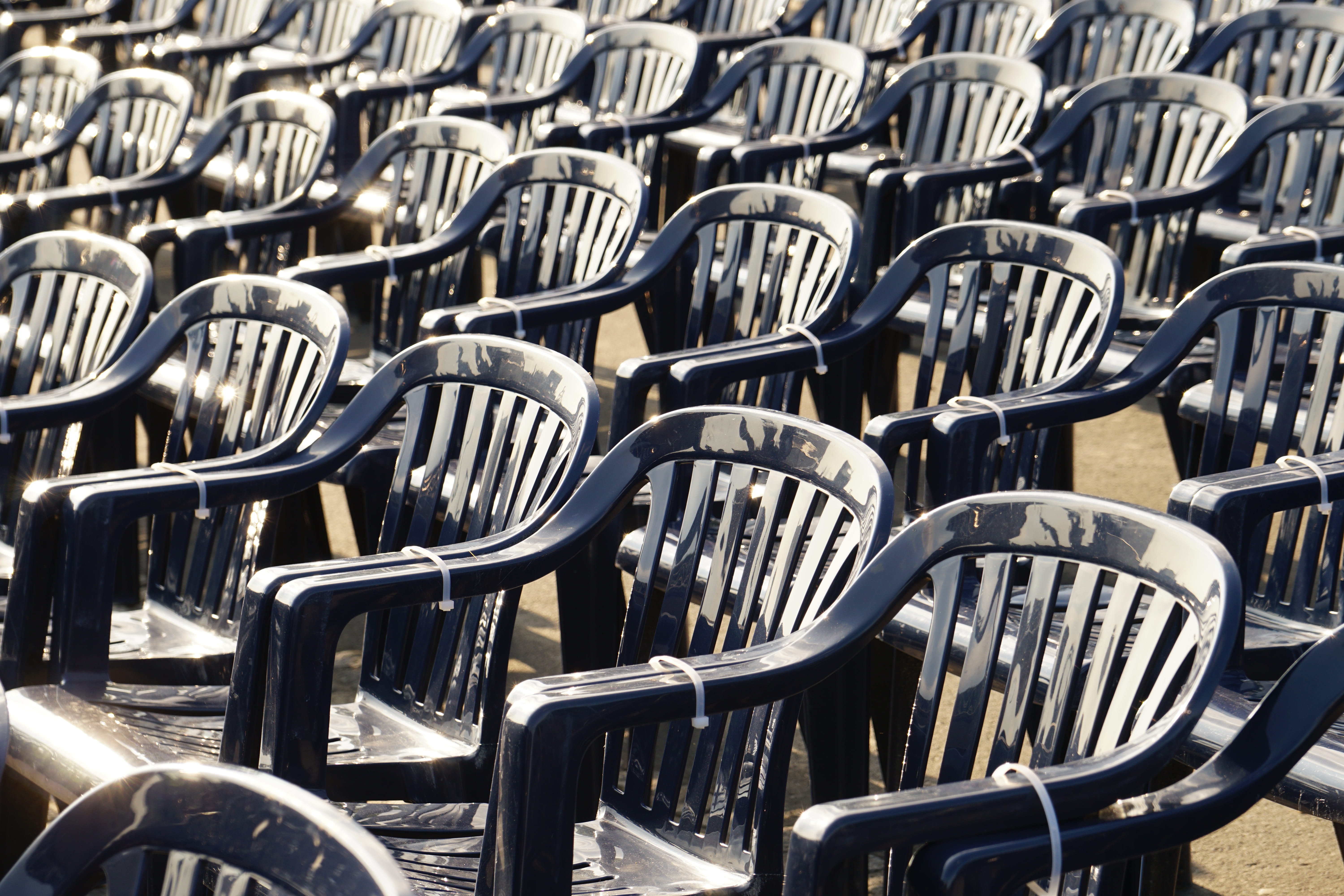 alignment, rows of chairs, absence, blue, metal, Plastic, arrangement, order, repetition, abundance, Chairs, 5K, side by side, event, backgrounds, high angle view, HD Wallpaper