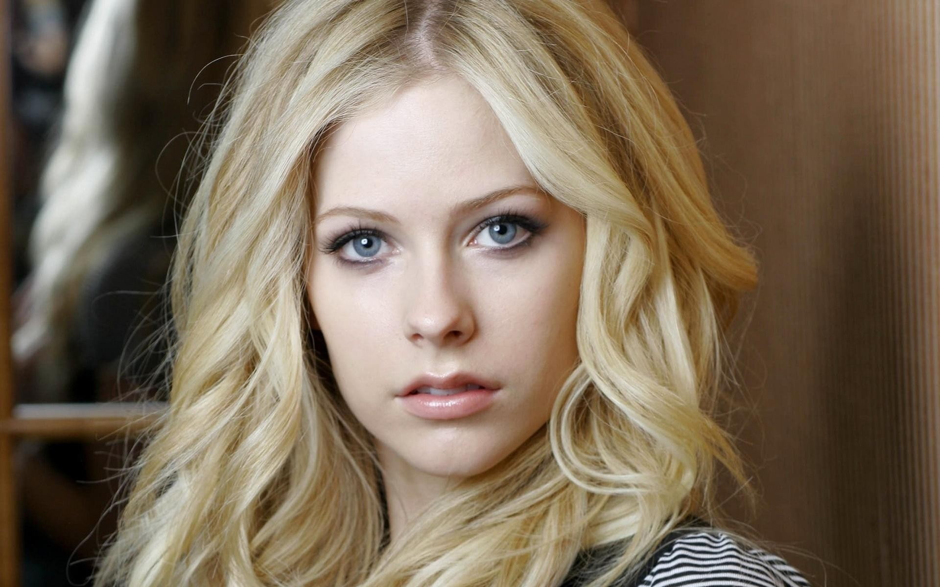 blonde, portrait, 1080P, singer, women, Avril Lavigne, music, HD Wallpaper