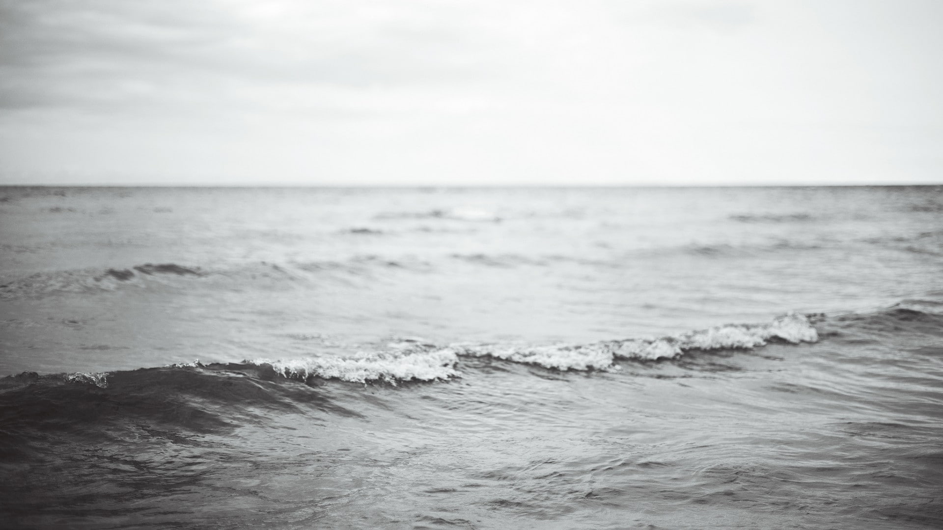 outdoors, motion, water, sky, monochrome, sea, aquatic sport, waves, beauty in nature, tranquil scene, wave, horizon, surfing, scenics - nature, nature, HD Wallpaper