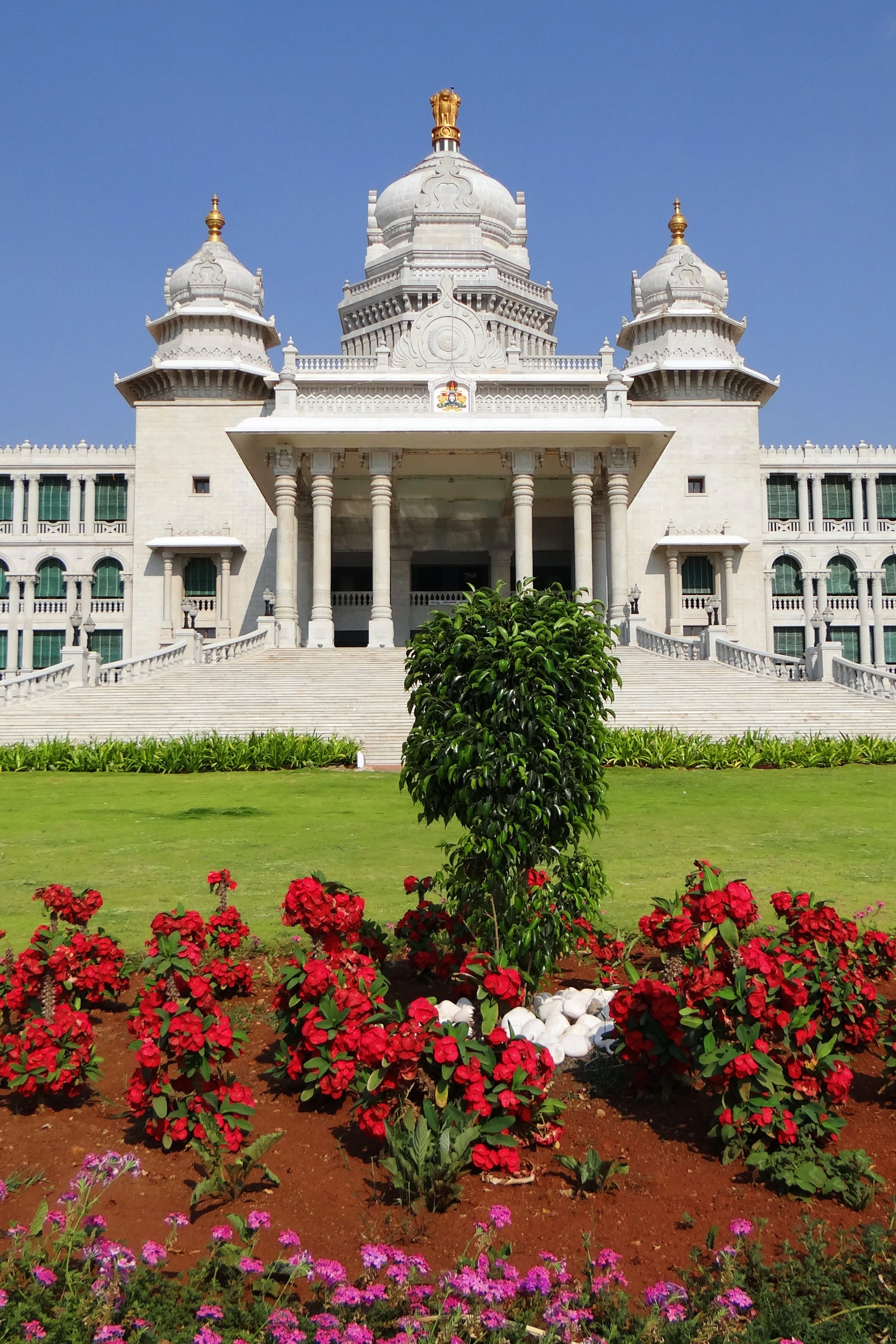 sky, front or back yard, plant, landscaped, history, Suvarna Vidhana Soudha, soudha, building exterior, flower, building, flowering plant, day, built structure, Phone HD Wallpaper