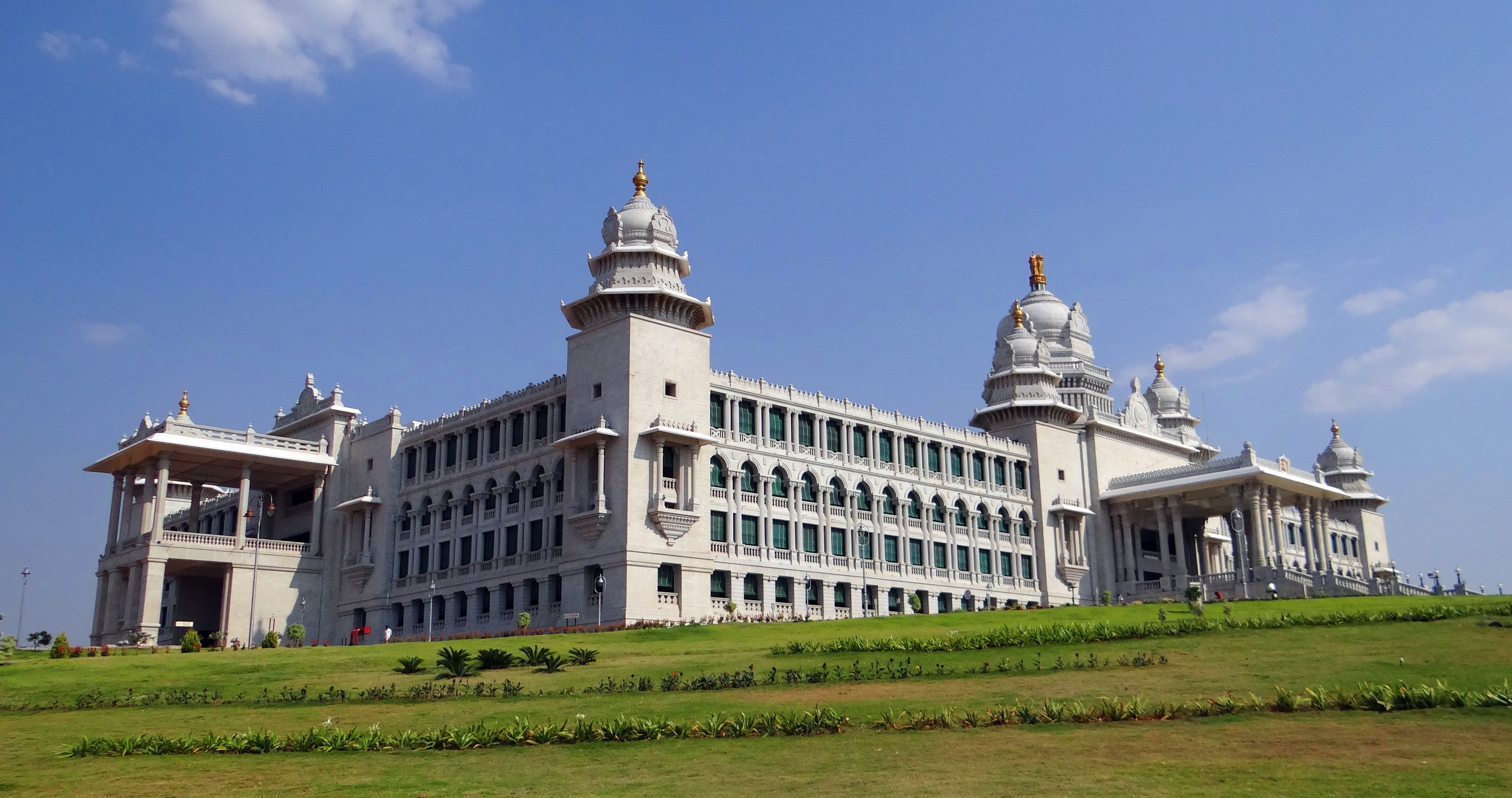 the past, building exterior, nature, travel, suvarna vidhana soudha, outdoors, spire, tower, grass, travel destinations, plant, architectural column, architecture, HD Wallpaper