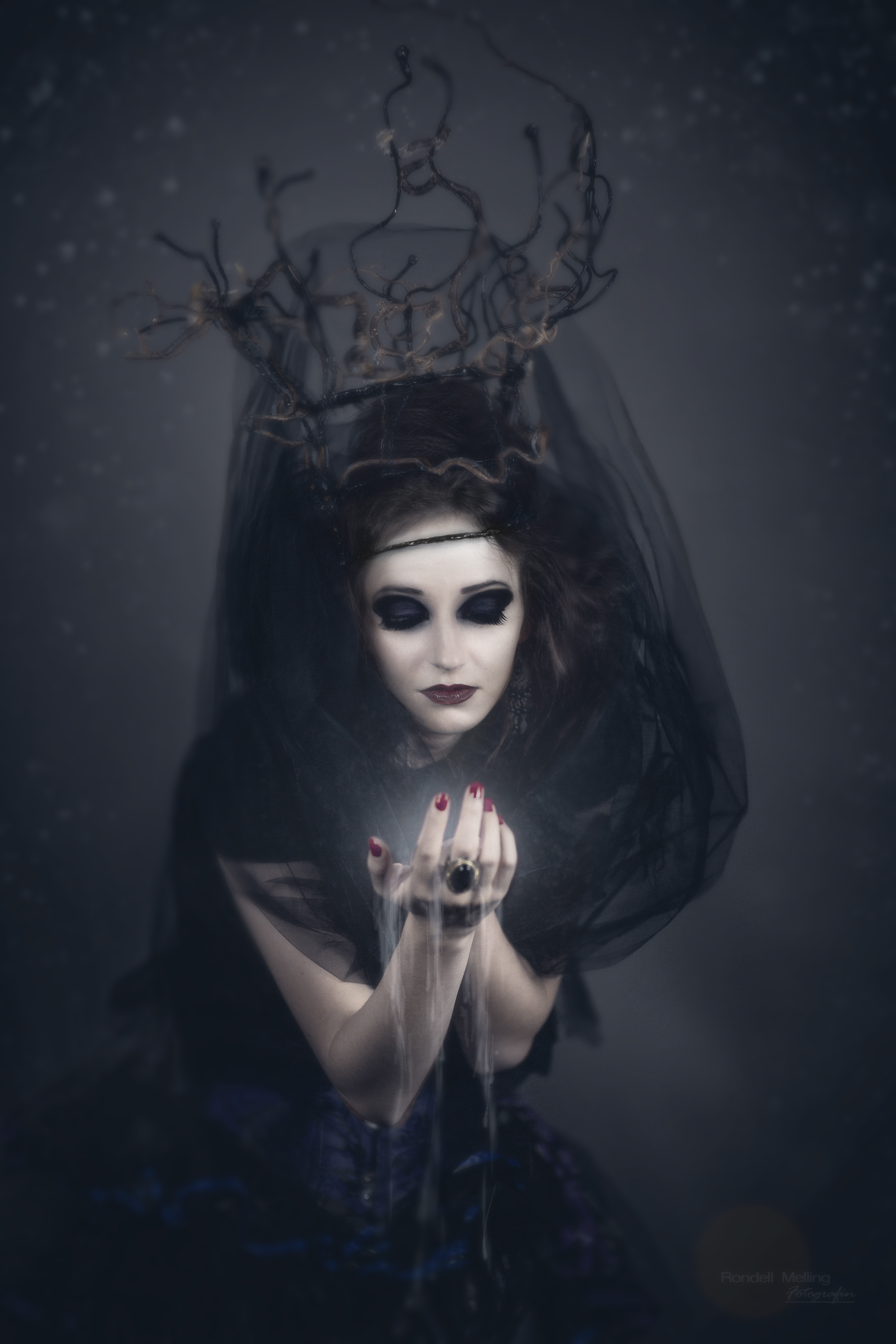 spooky, looking at camera, witch, vampire, people, portrait, fashion, evil, cap, adult, indoors, horror, mask, leisure activity, make-up, headdress, costume, Phone HD Wallpaper