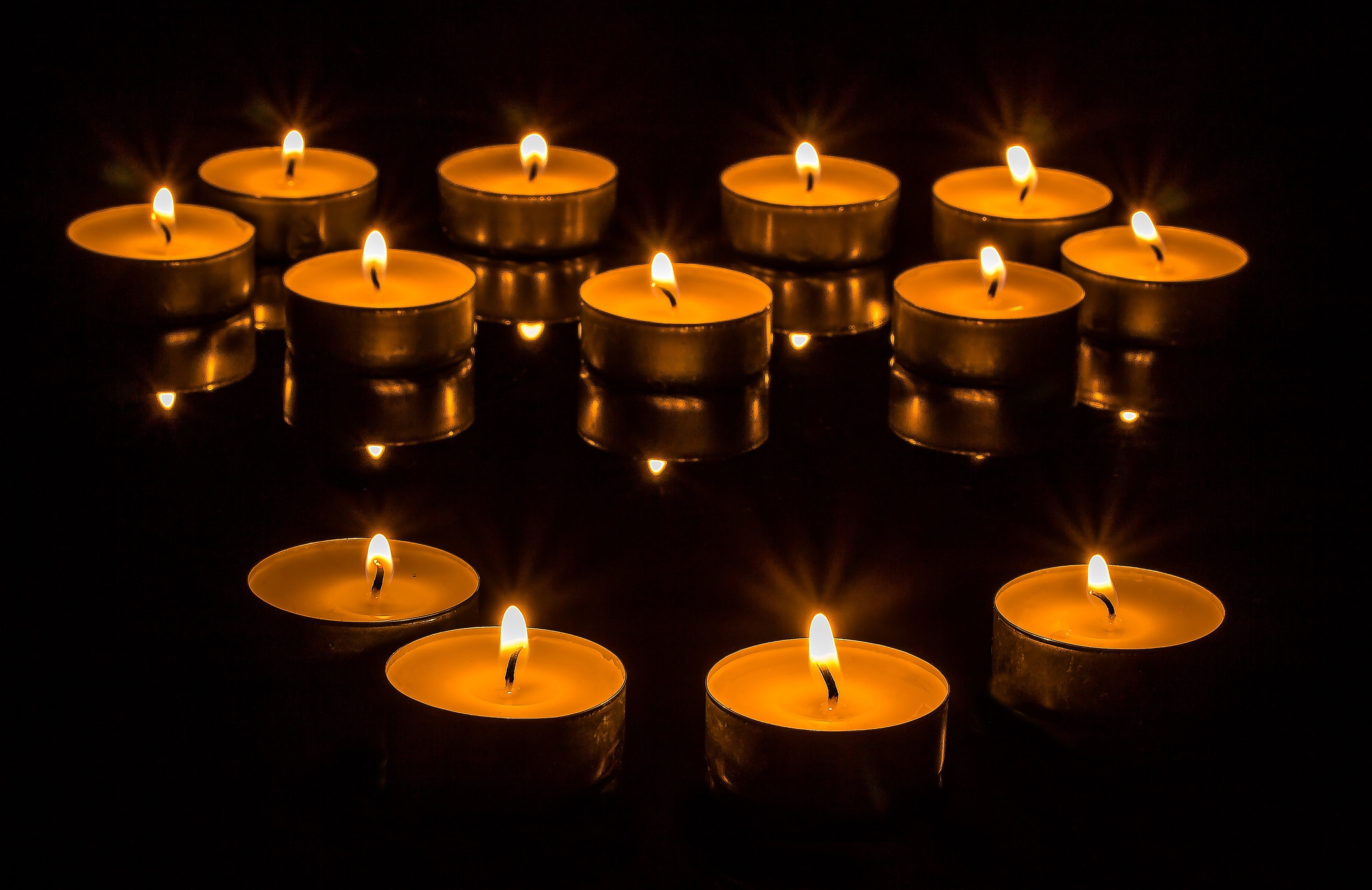 nature, candlelight, arrangement, light, side by side, burning, angle, flame, tealight, atmosphere, black background, spirituality, religion, glowing, no people, HD Wallpaper