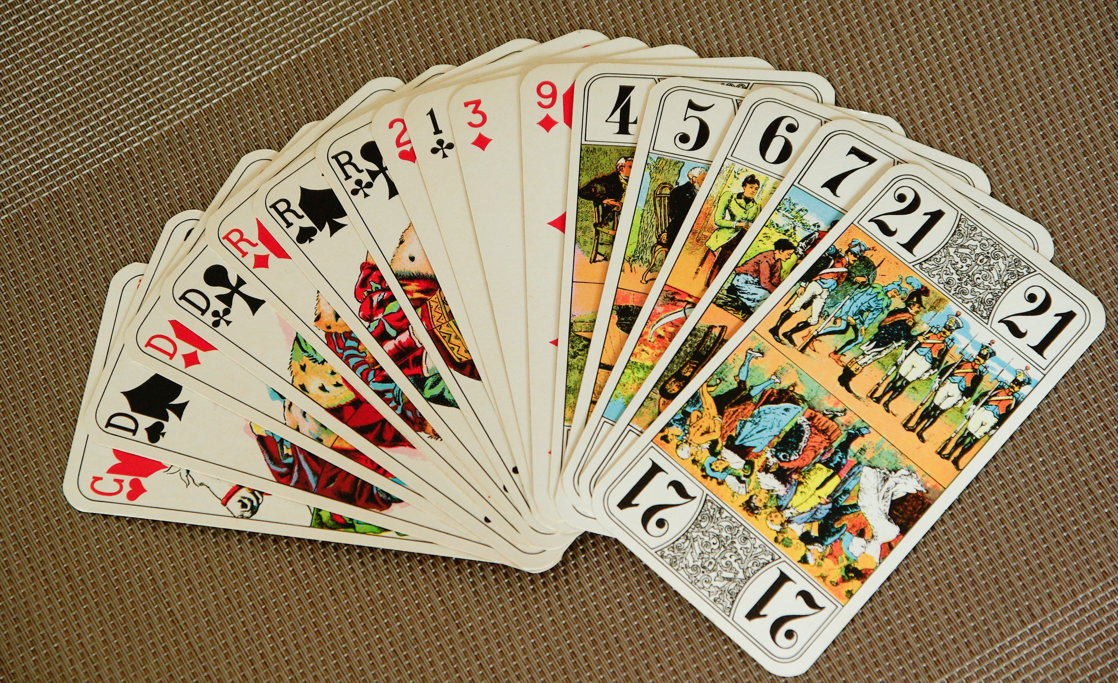 number, player, opportunity, gambling, no people, indoors, choice, leisure games, variation, communication, art and craft, fan, playing cards, text, high angle view, HD Wallpaper