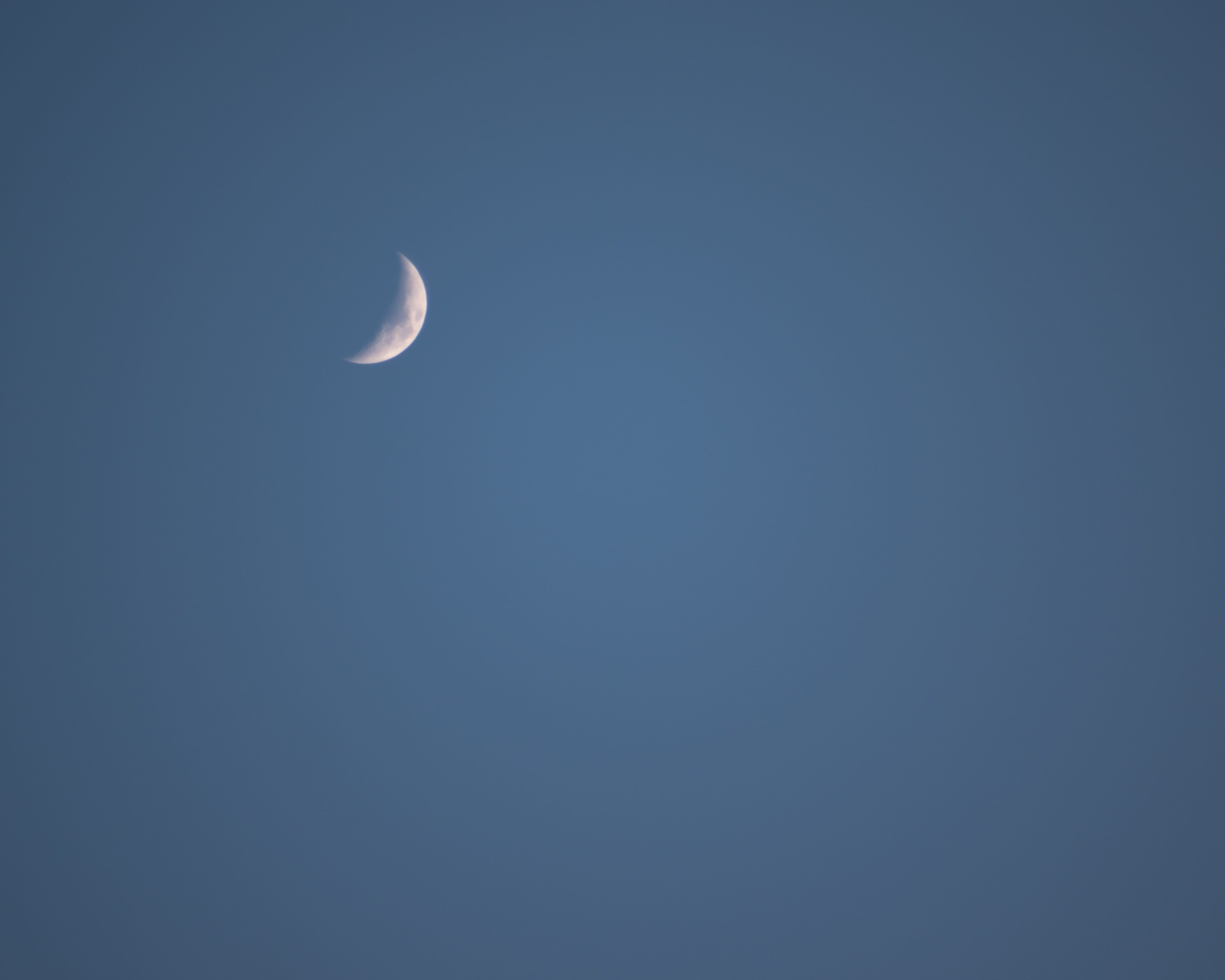 sliver, crescent, tranquil scene, beauty in nature, half moon, eclipse, outdoors, low angle view, astronomy, planetary moon, ocean, coast, minimal, scenics - nature, HD Wallpaper