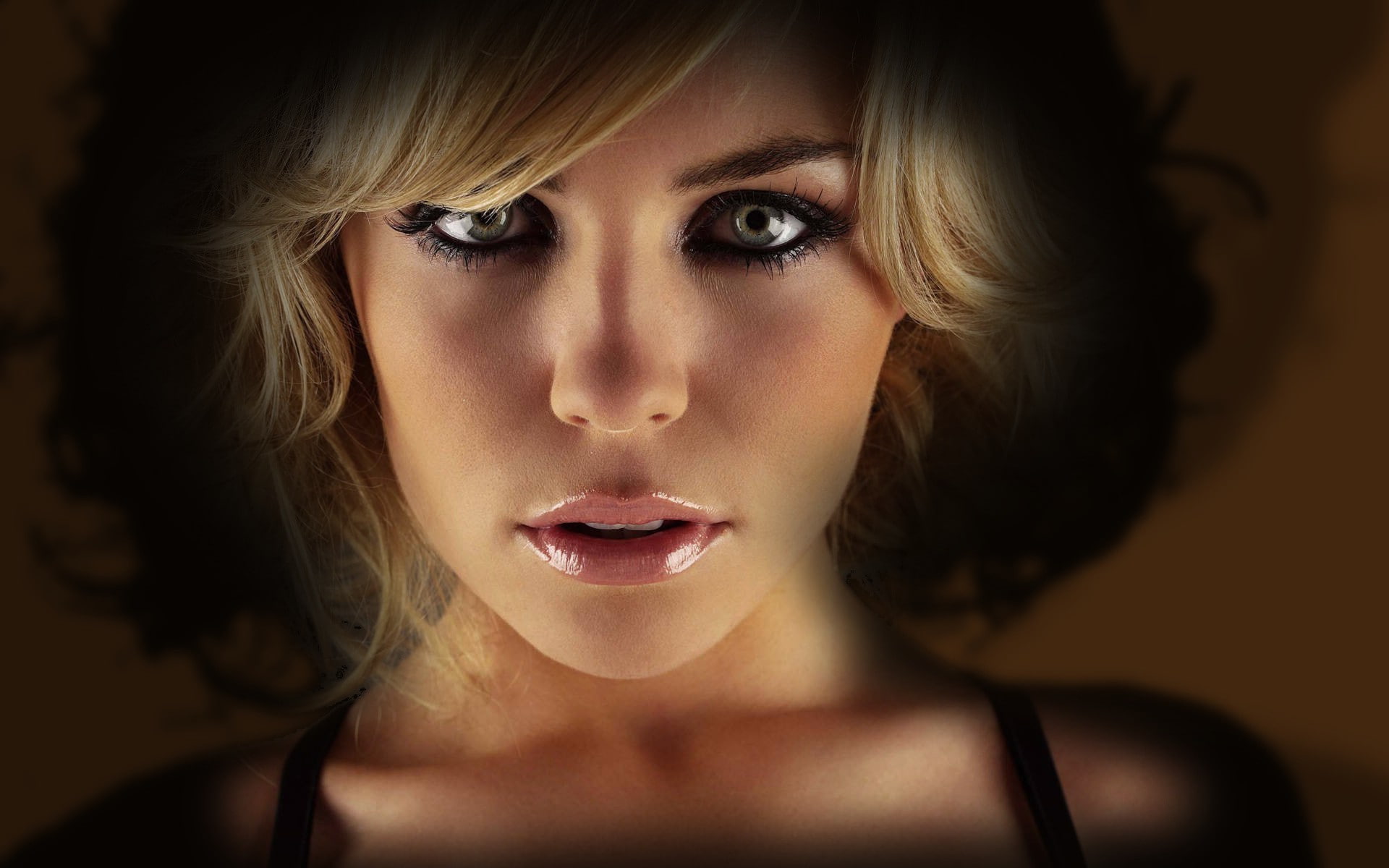 beautiful woman, looking at camera, fear, young women, hair, depression - sadness, beautiful people, portrait, blond hair, front view, headshot, beauty, HD Wallpaper