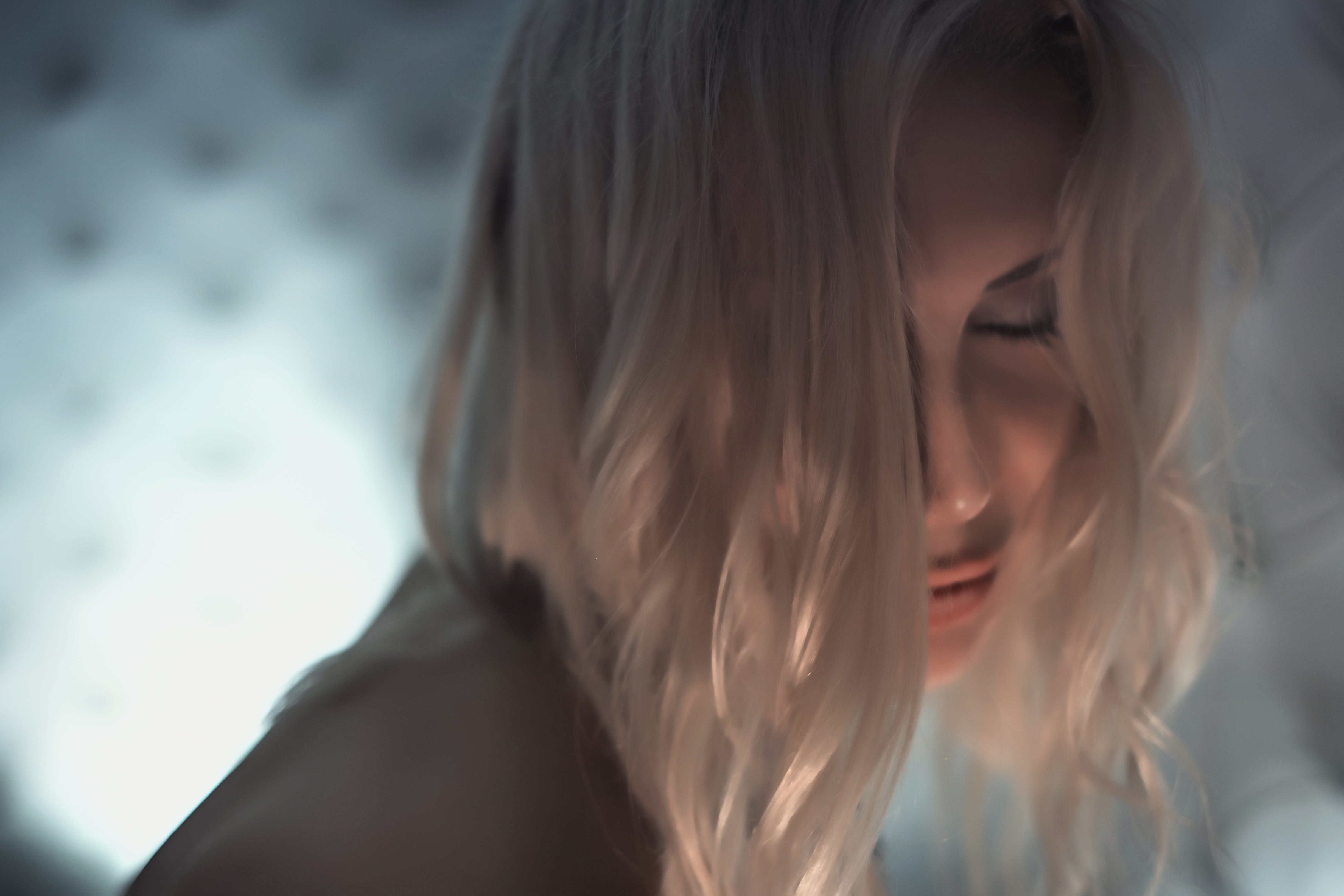contemplation, black top, looking, black, headshot, emotion, focus, looking down, selective, body part, depression - sadness, offspring, nature, 4K, hair, HD Wallpaper