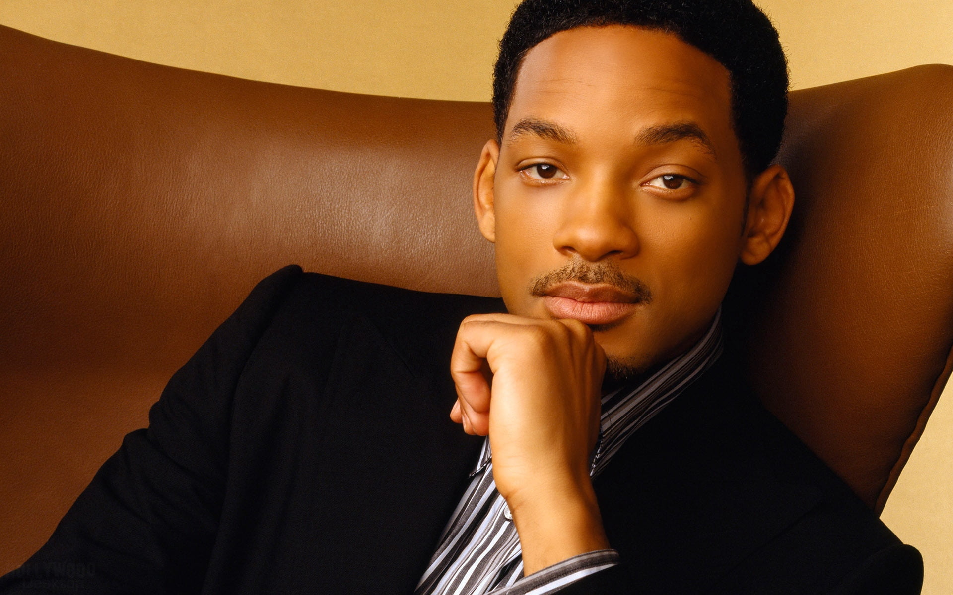 men, businessman, head And Shoulders, asian Ethnicity, indoors, smiling, ethnicity, happiness, smith, chair, ethnic, people, will, will smith, black Hair, HD Wallpaper