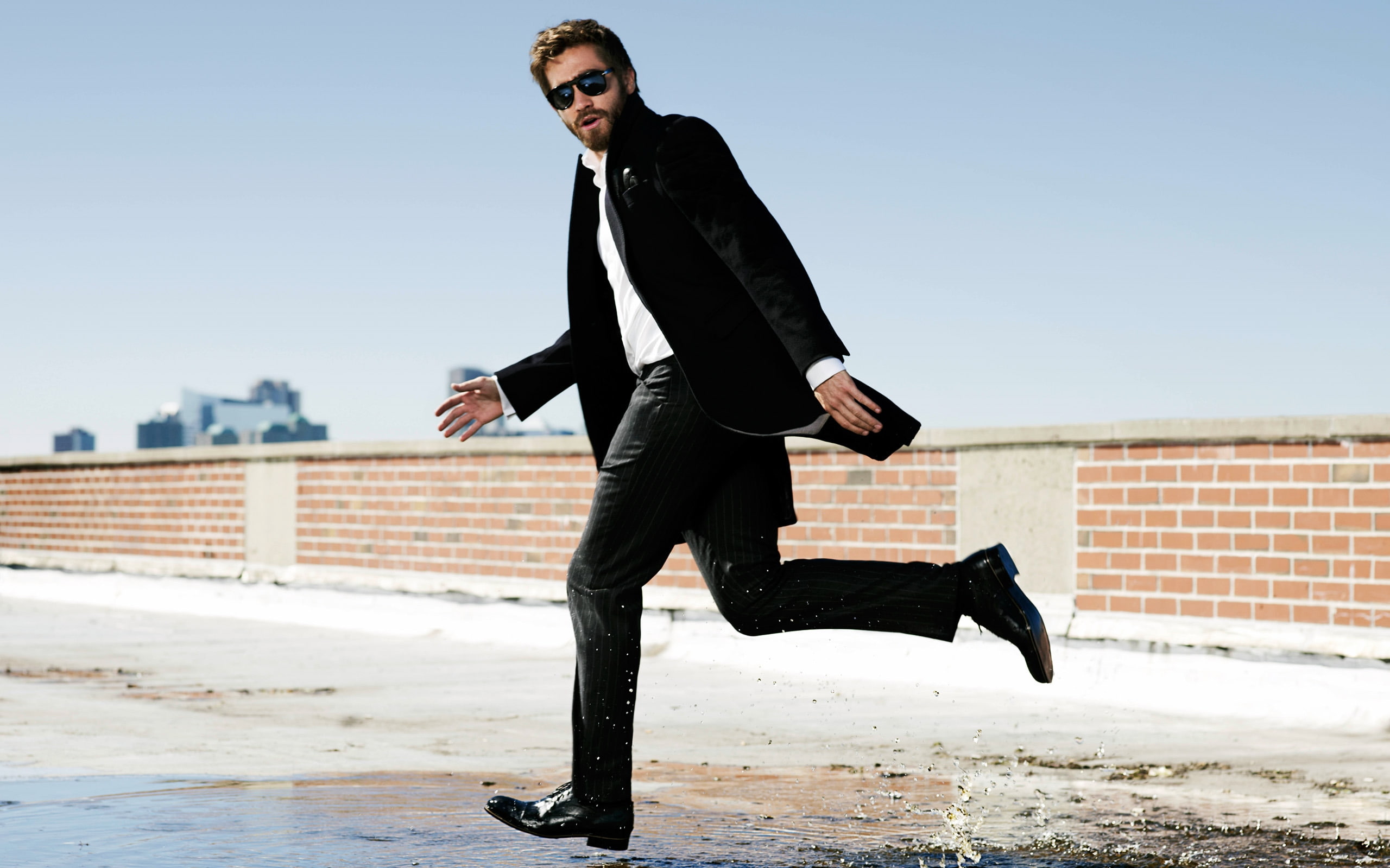 black, gyllenhaal, jake, actor, suit, 2K, men, s, HD Wallpaper