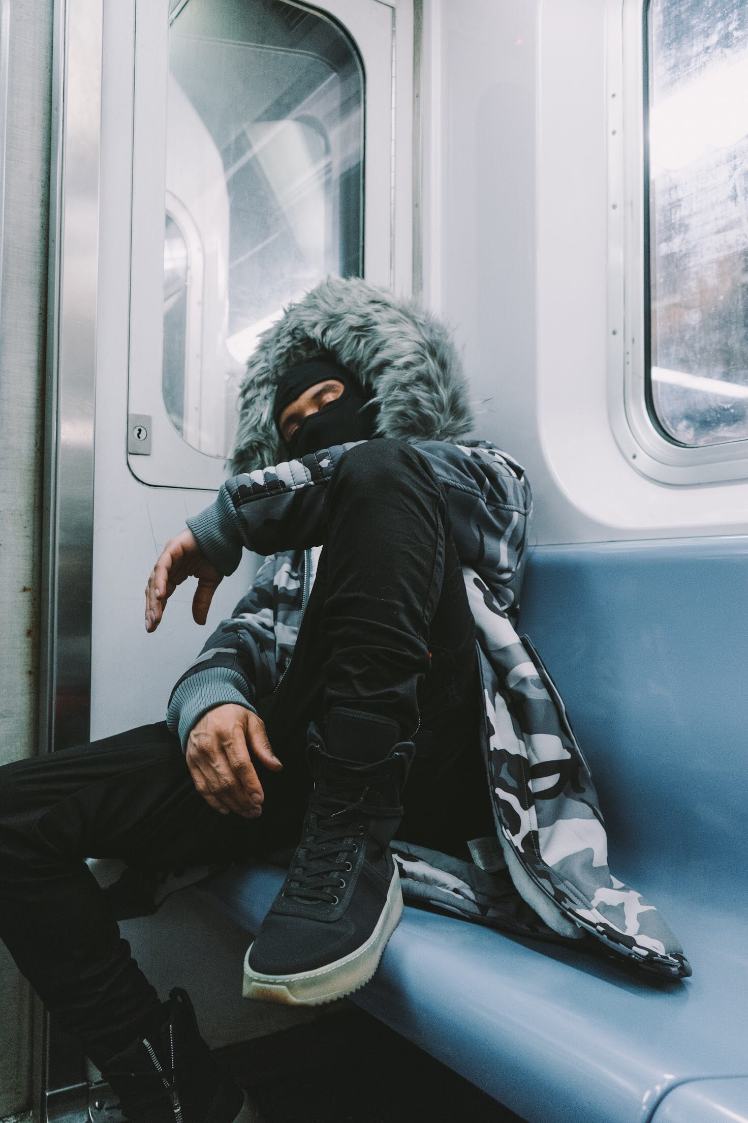 vehicle interior, one person, male, metro, coat, train, subway train, journey, lifestyles, public transportation, leisure activity, land vehicle, outdoors, Phone HD Wallpaper
