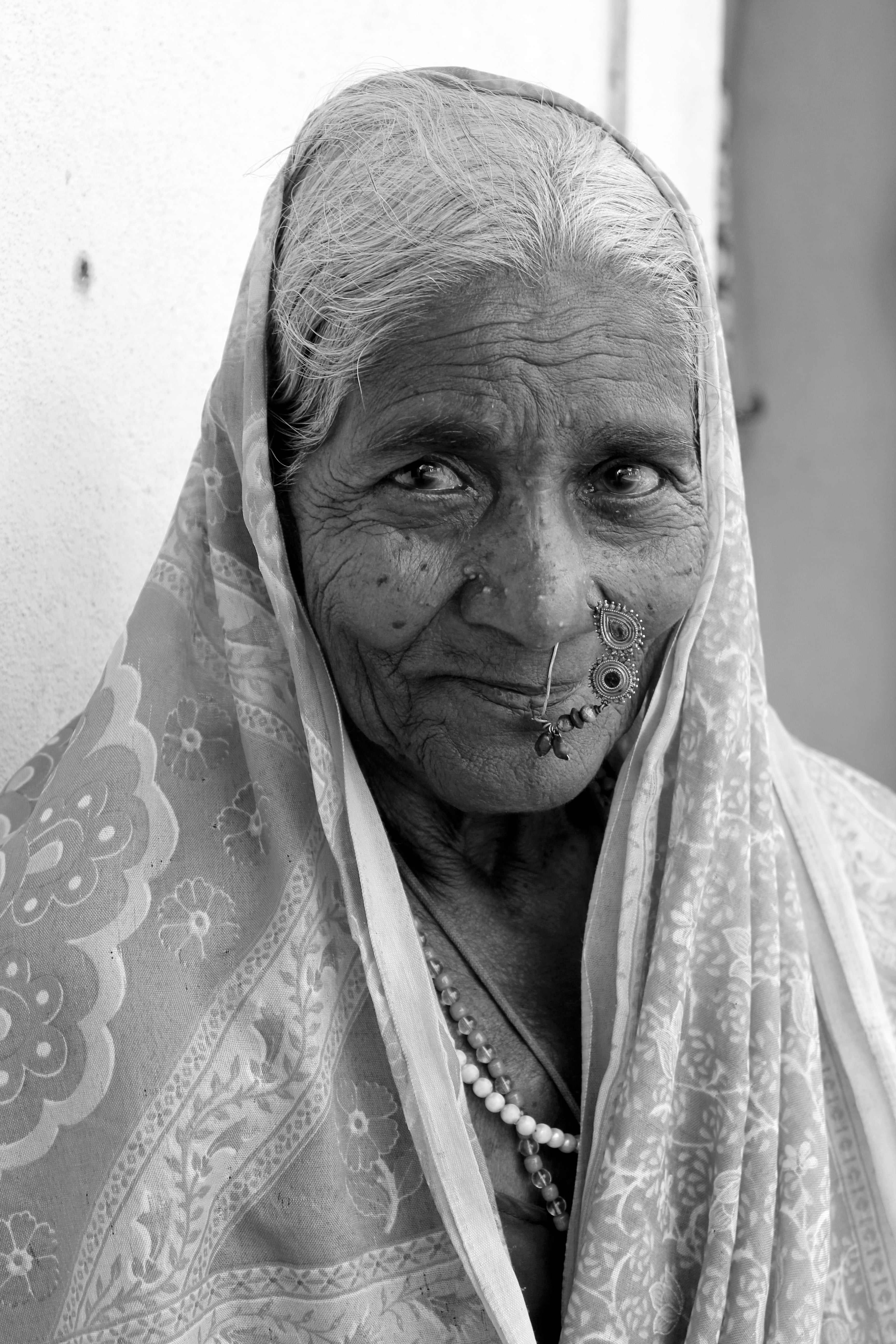 wrinkled, 5K, senior women, portrait, clothing, women, leisure activity, mature adult, front view, headshot, females, traditional clothing, lifestyles, Phone HD Wallpaper