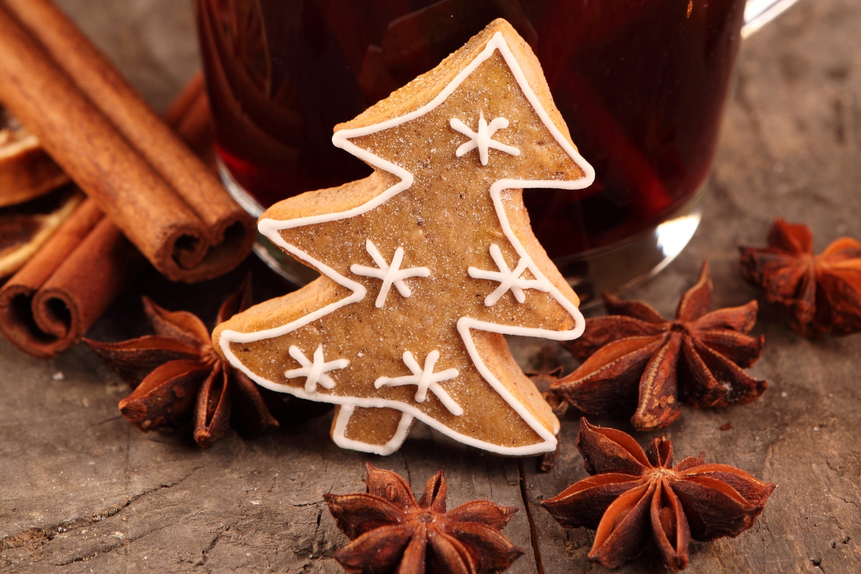 spices, cookies, tree, dessert, herringbone, cinnamon, 2K, Anis, winter, food, star anise, cakes, glaze, HD Wallpaper