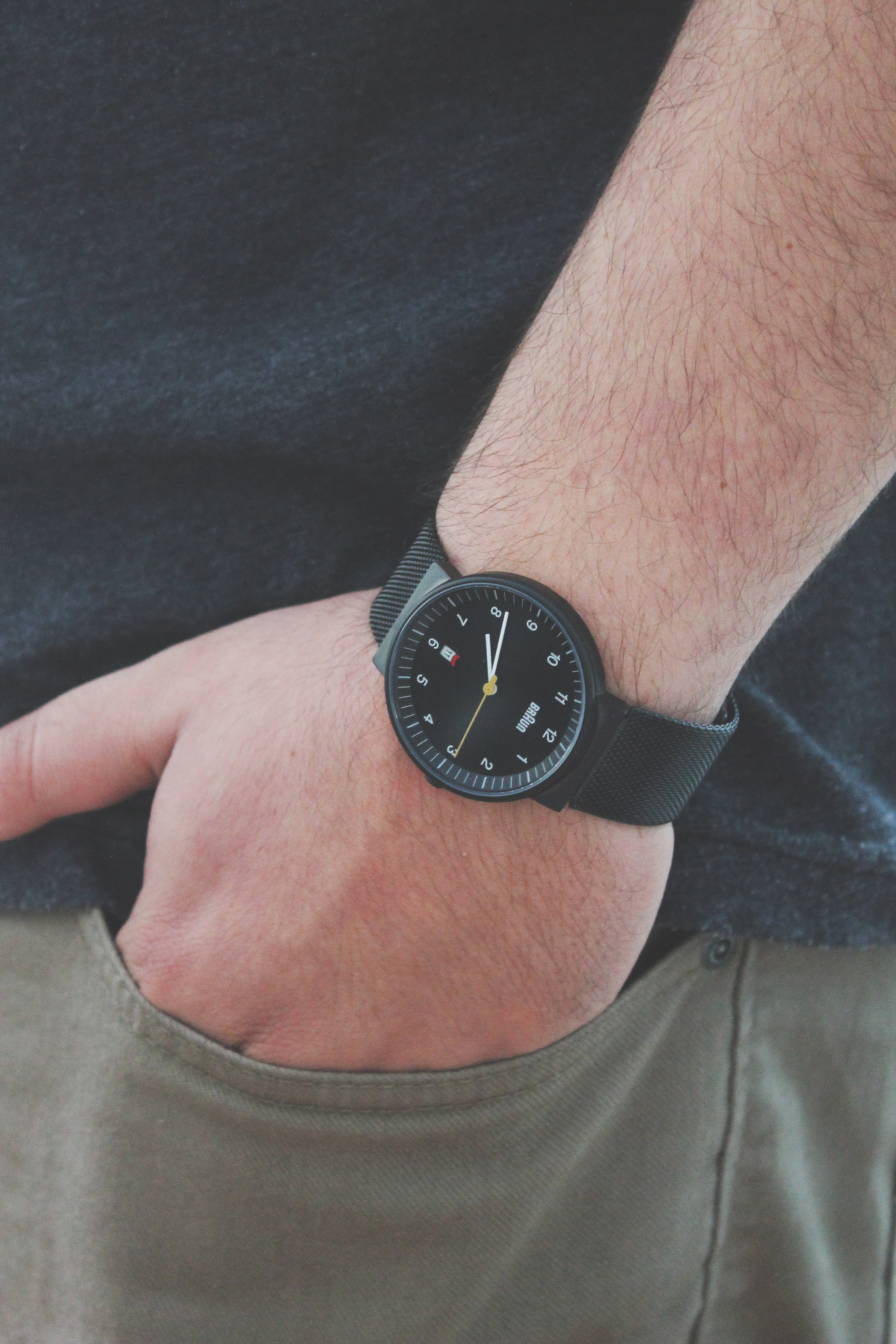 analog, objects, one person, one man only, personal perspective, adults only, person, finger, wearing, lifestyles, indoors, jeans, wristwatch, close-up, Phone HD Wallpaper