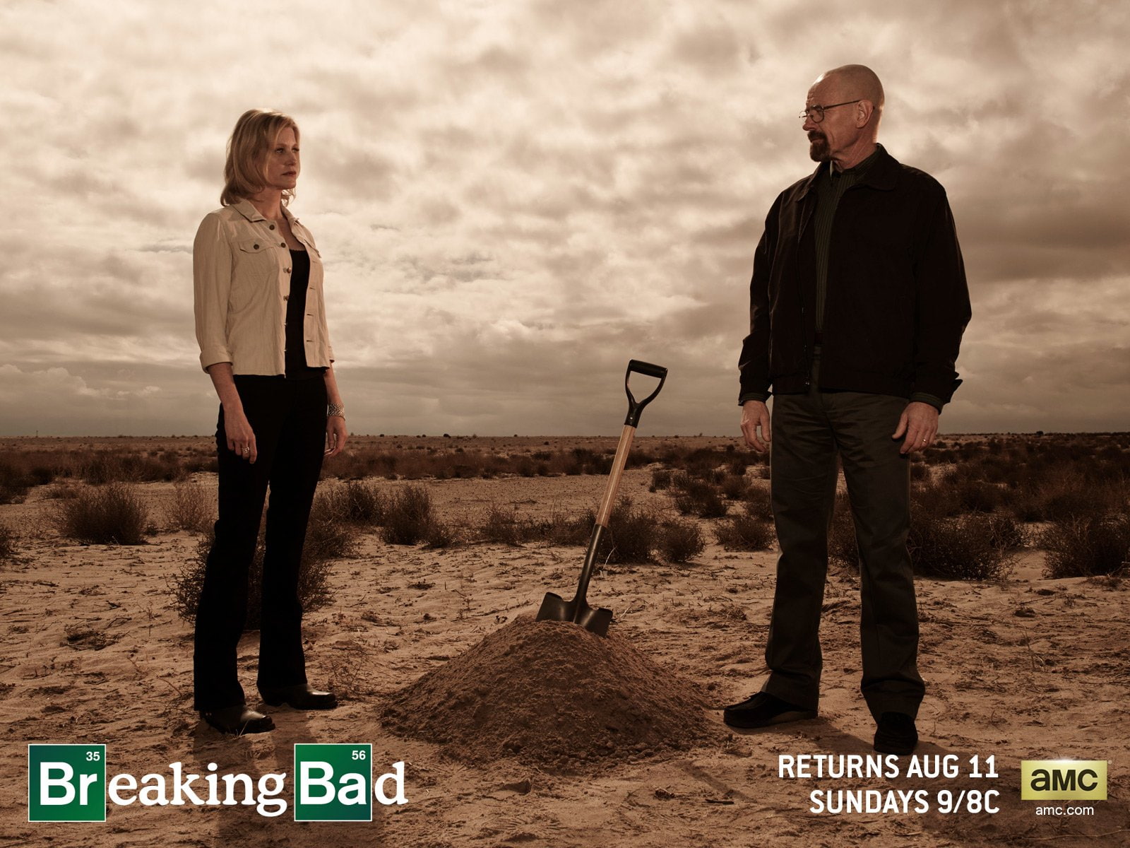 Skyler White, real people, Walter White, land, desert, sky, day, field, western script, communication, males, Anna Gunn, Bryan Cranston, outdoors, sign, HD Wallpaper