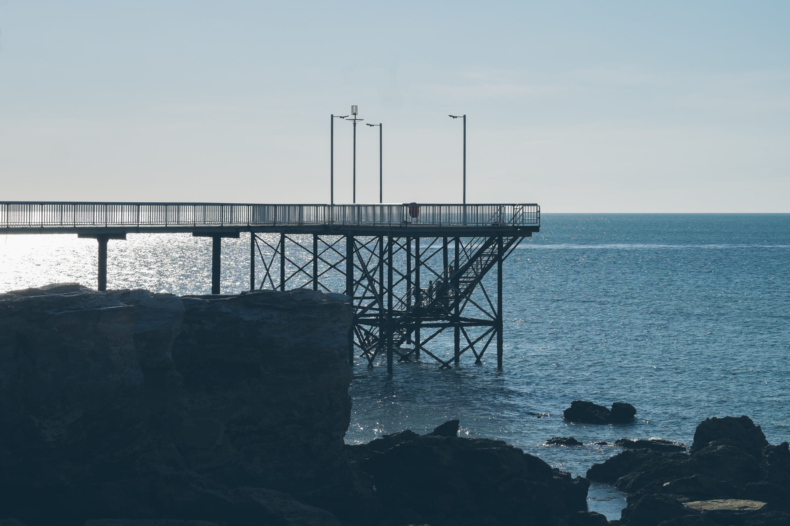 water, coast, beauty in nature, built structure, rock formation, sky, sea, non-urban scene, 2K, darwin, tranquility, scenics - nature, jetty, nature, architecture, HD Wallpaper