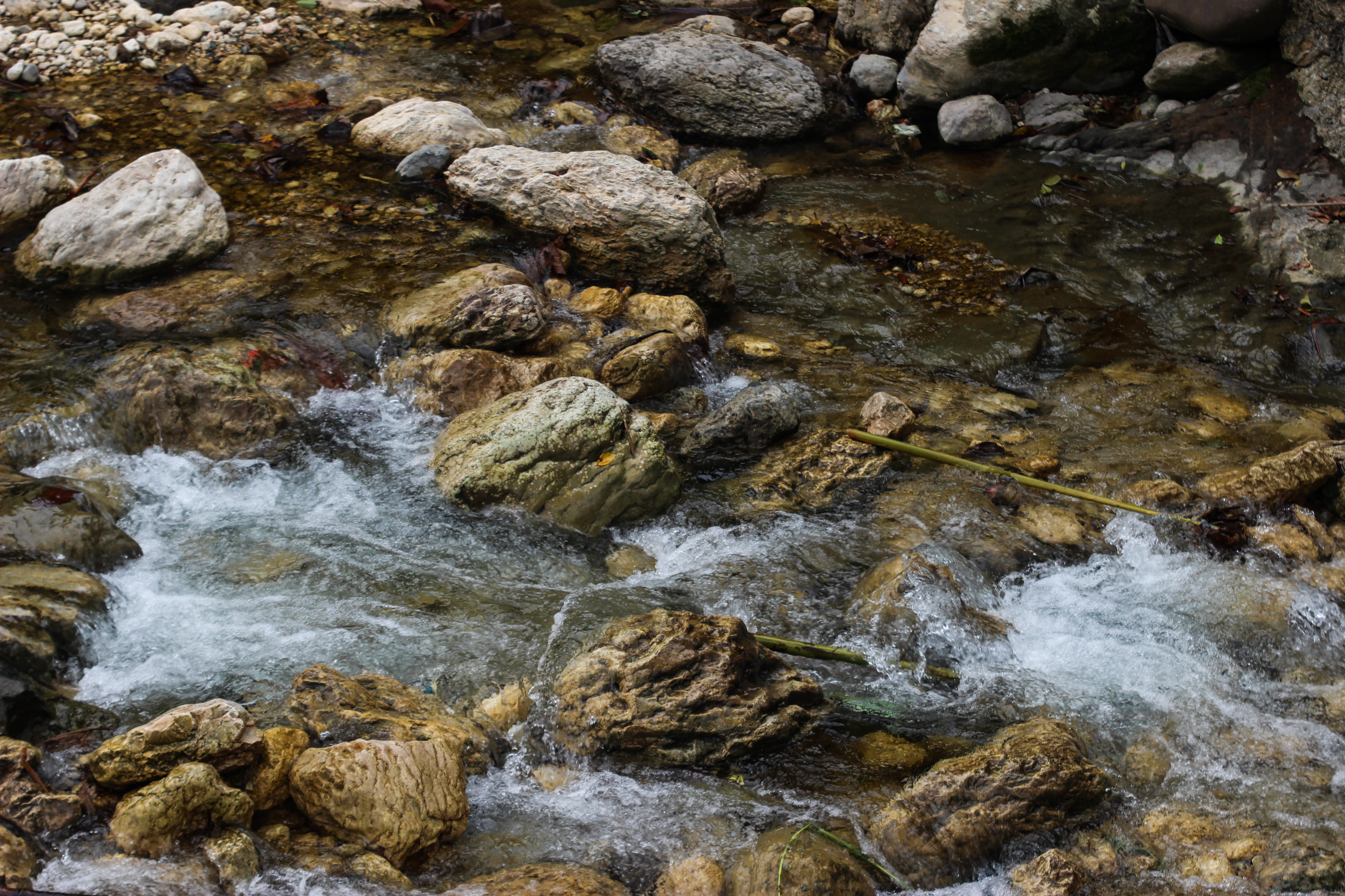 bencab museum, lake, day, splash, rock, rock - object, river, tuba, outdoors, nature, power in nature, 5K, philippines, rocks, motion, flowing water, water, HD Wallpaper