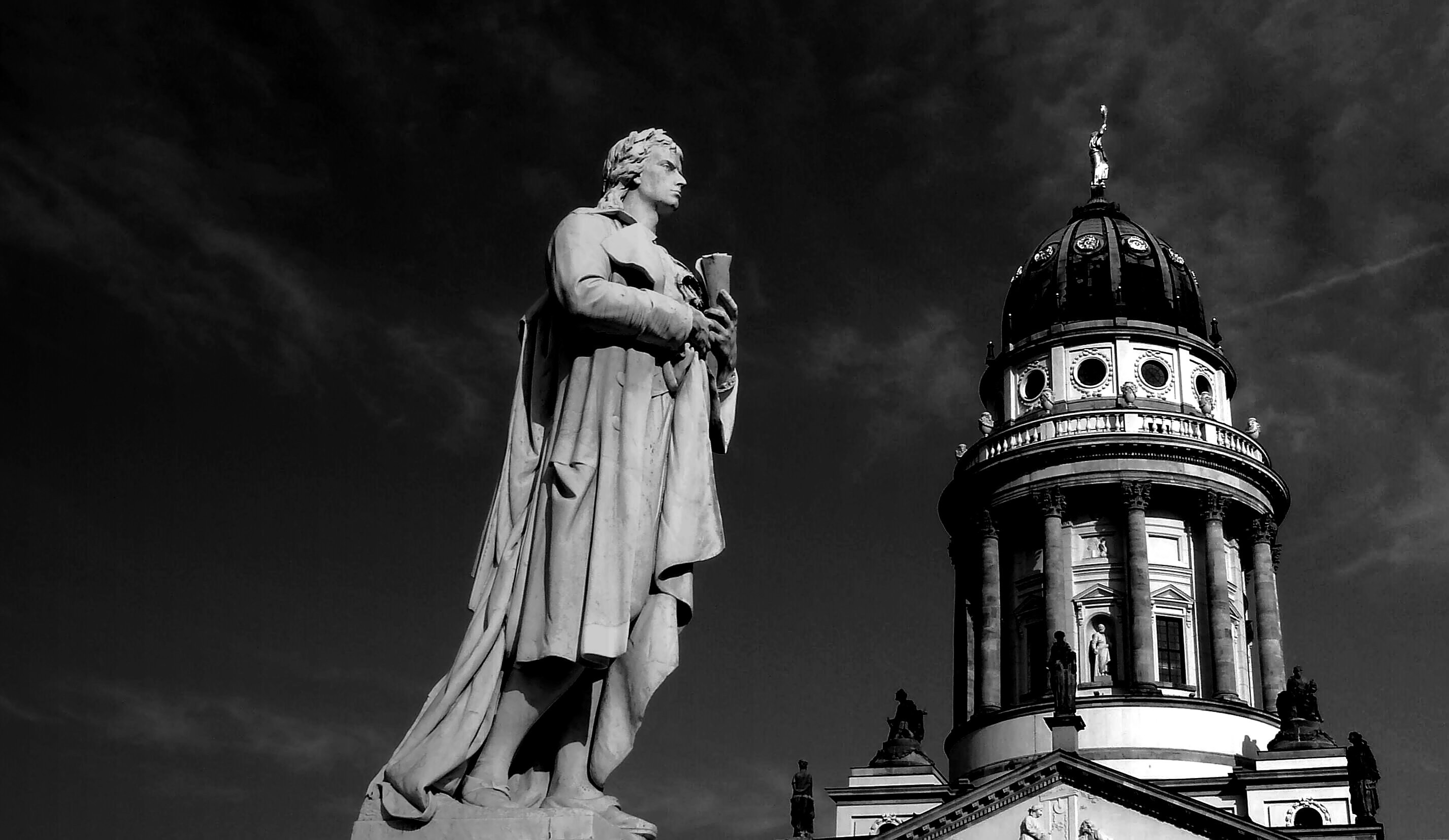 2K, human representation, sculpture, outdoors, architecture, church, city, travel, structures, dom, low angle view, built structure, cloud - sky, capital, HD Wallpaper