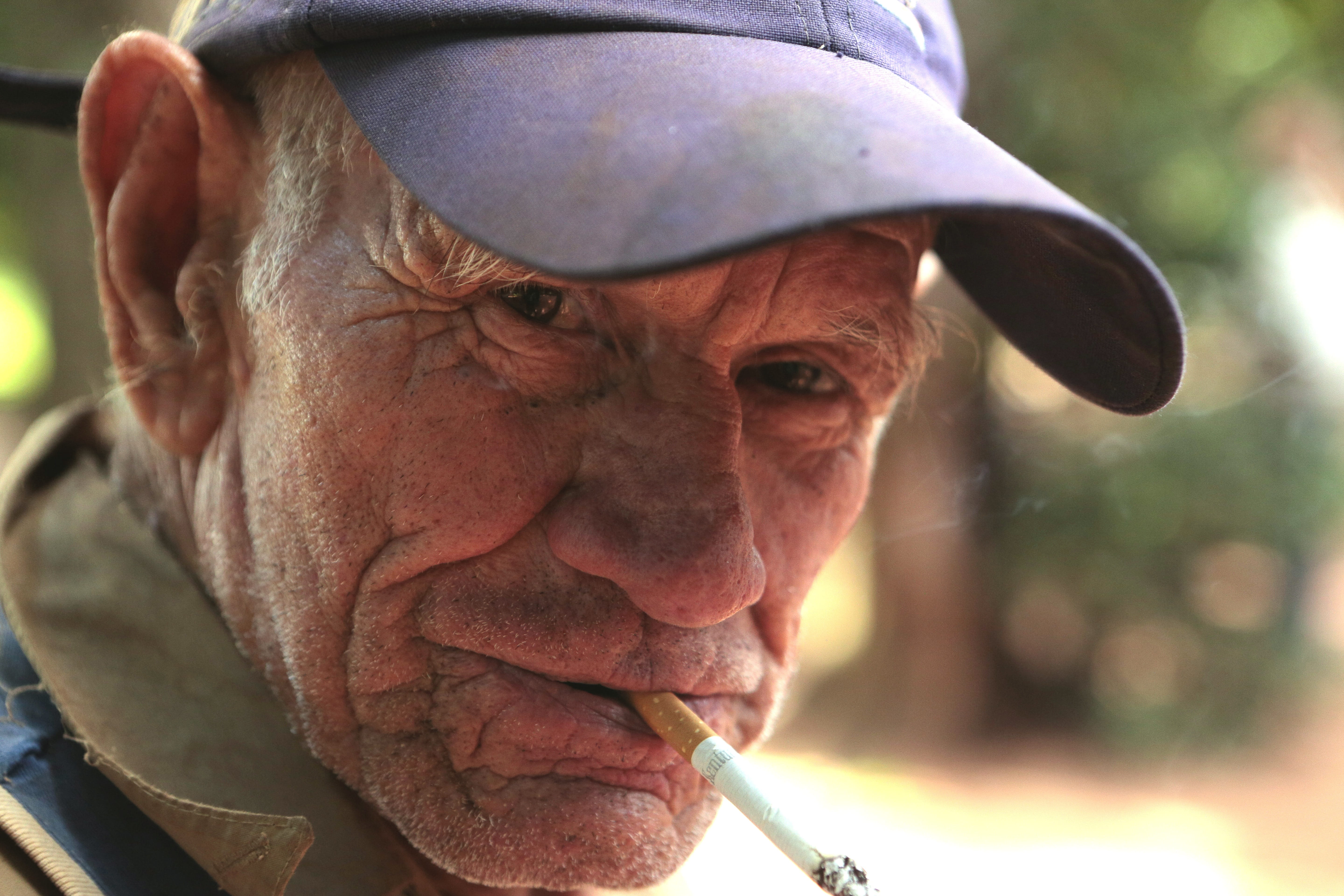 senior men, real people, body part, clothing, paraguay, man, cowboy, gender, nicotine, green, brasa, men, mr, senior adult, human face, focus on foreground, HD Wallpaper