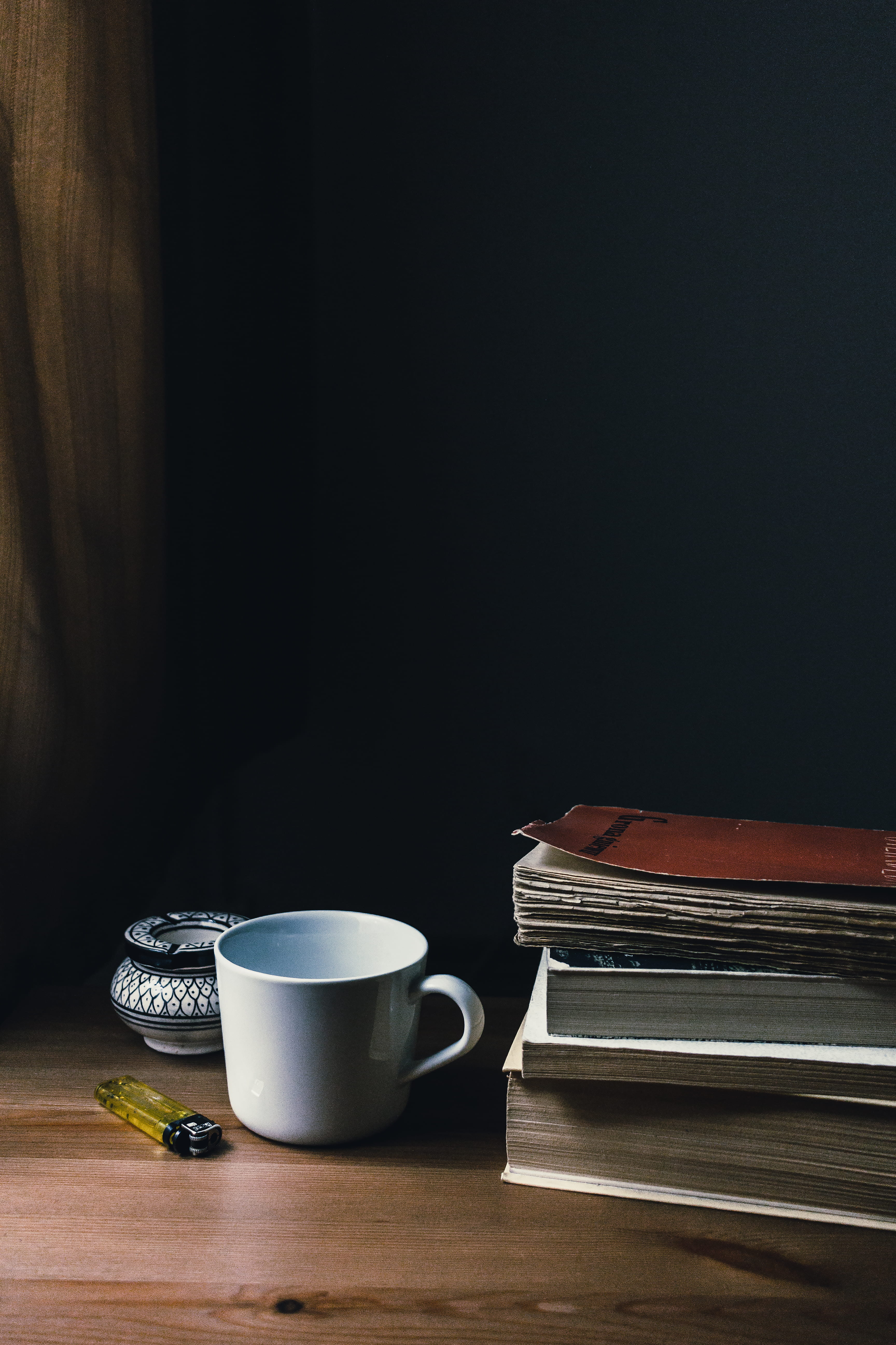 smoke, publication, desk, wood, black background, coffee cup, reading, table, indoors, old, literature, drink, brown, tea, wood - material, 5K, pile, books, Phone HD Wallpaper