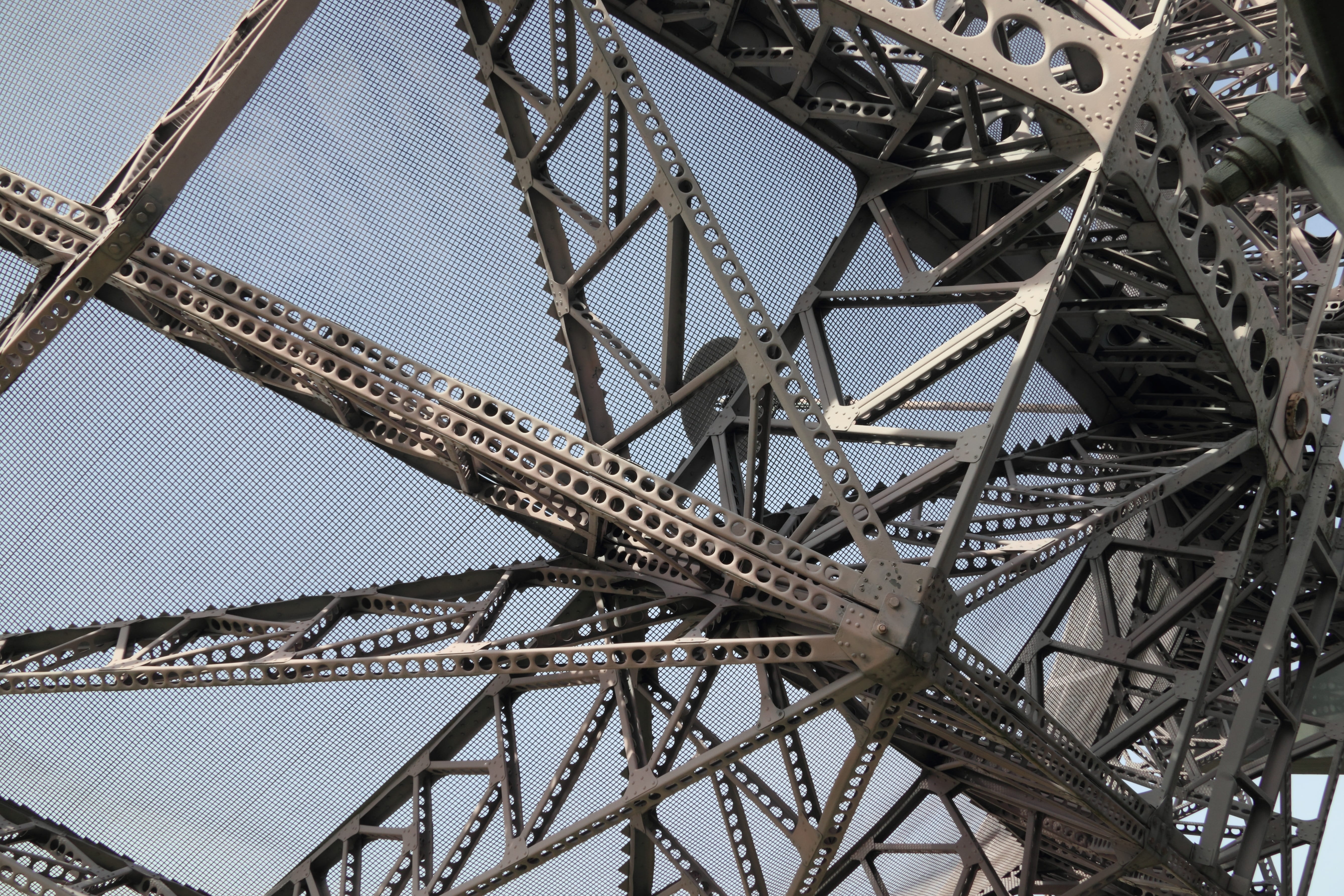 bridge, radar, berlin, airforce, no people, pattern, dish, 5K, germany, day, girder, nature, strength, metal, city, iron, museum, early, alloy, gatow, HD Wallpaper