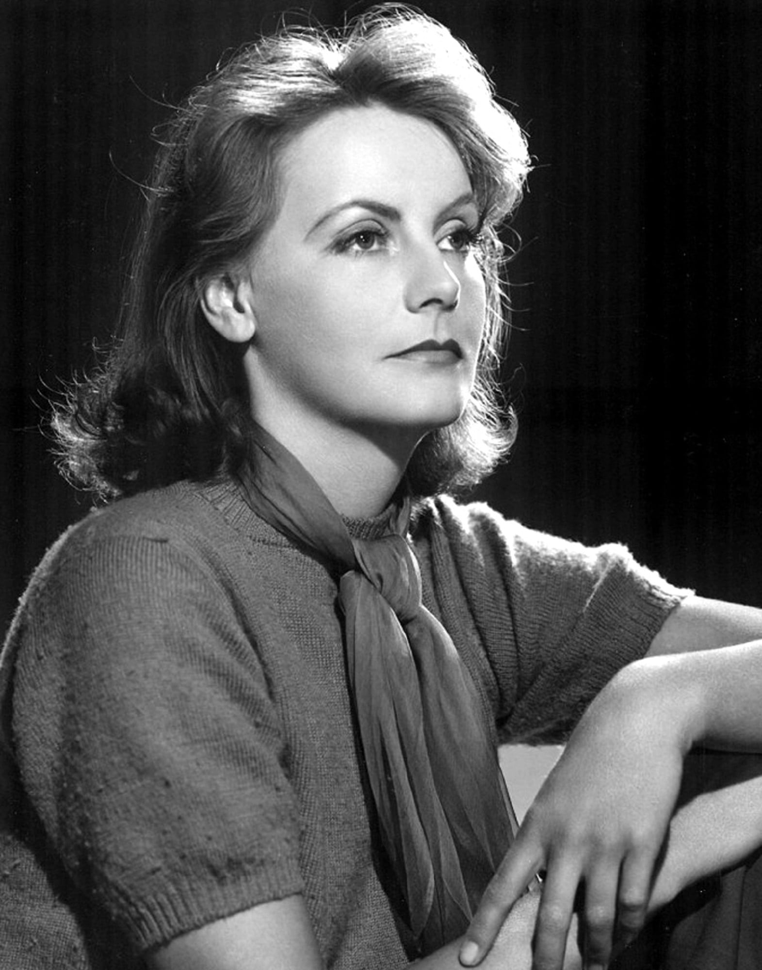 adult, monochrome, black and white, leisure activity, actress, looking, hollywood, hair, pictures, one person, motion pictures, cinema, contemplation, casual clothing, Phone HD Wallpaper