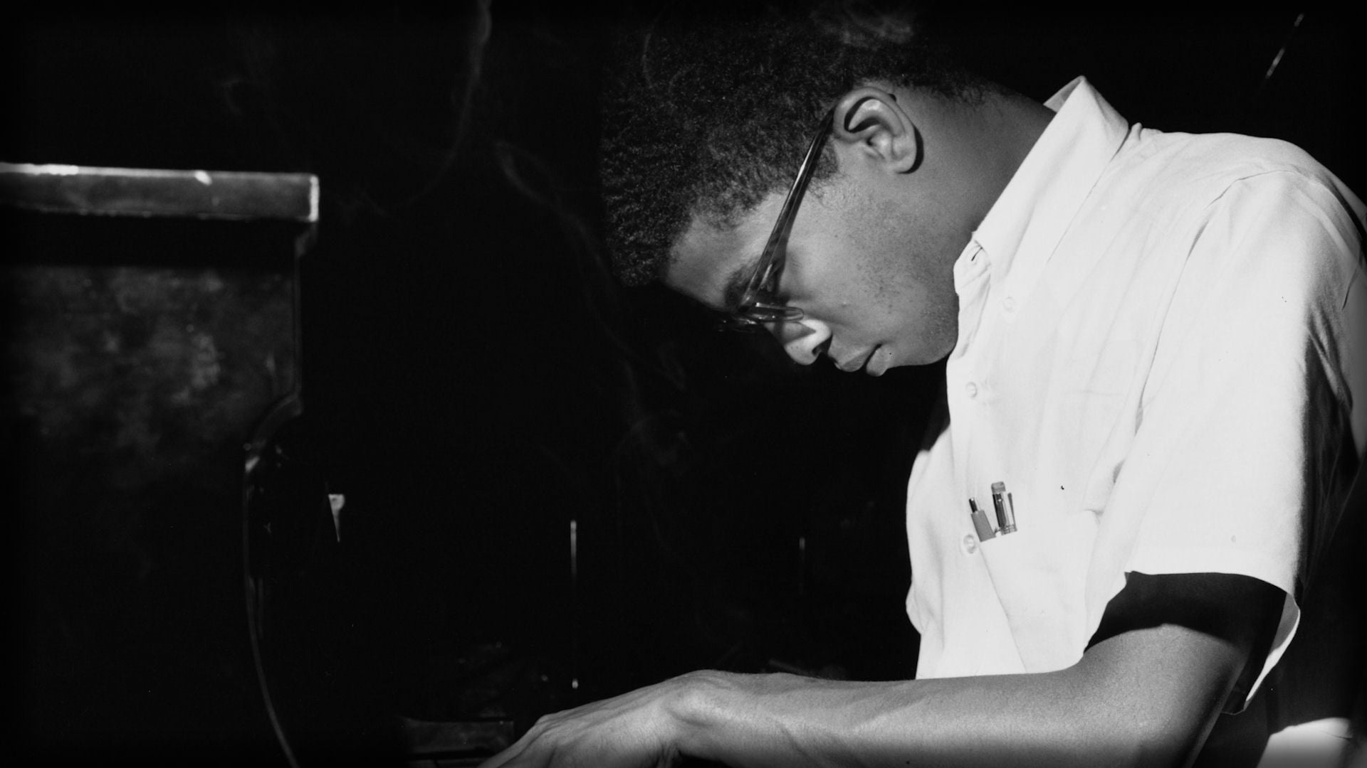 contemplation, young men, herbie hancock, man, looking, people, caucasian Ethnicity, sitting, hands, one Man Only, polo, glasses, mid adult, dark, sadness, HD Wallpaper
