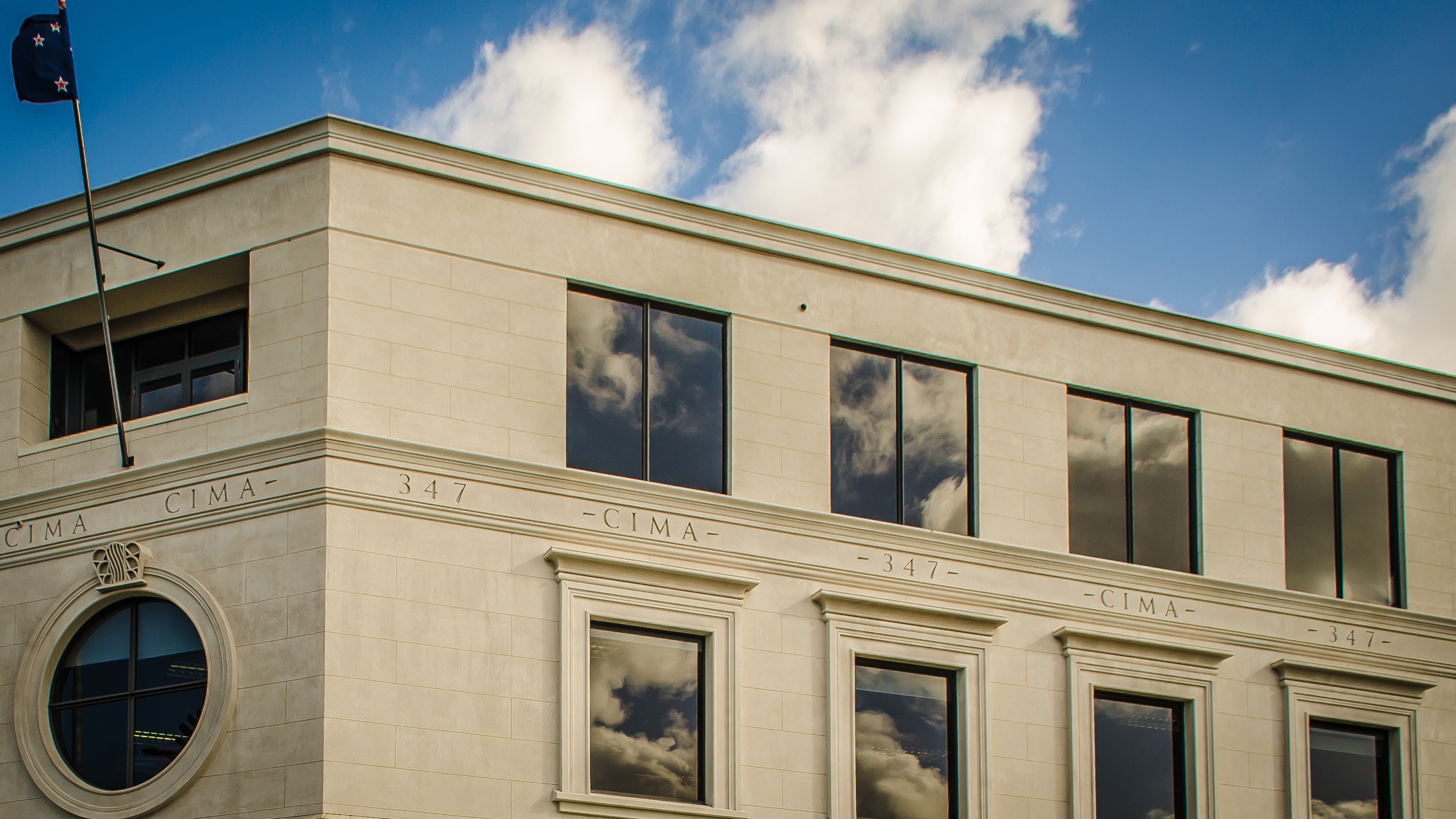 classical style, day, government, window, law, low angle view, building, courthouse, offices, sky, cloud - sky, building Exterior, built structure, cities, HD Wallpaper