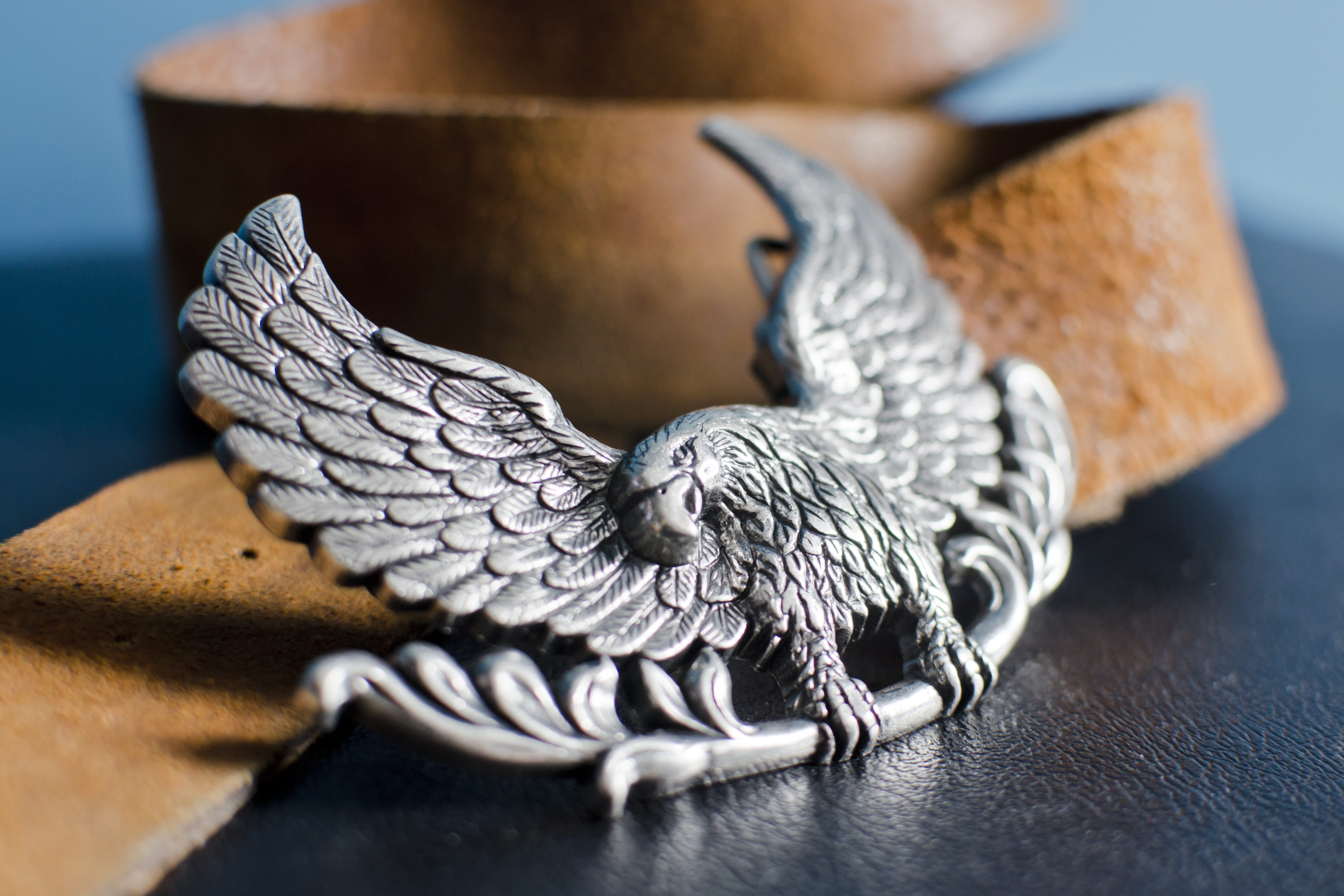 representation, craft, statue, animal themes, no people, Belt, carving - craft product, Eagle, selective focus, animal representation, wear, wood - material, HD Wallpaper