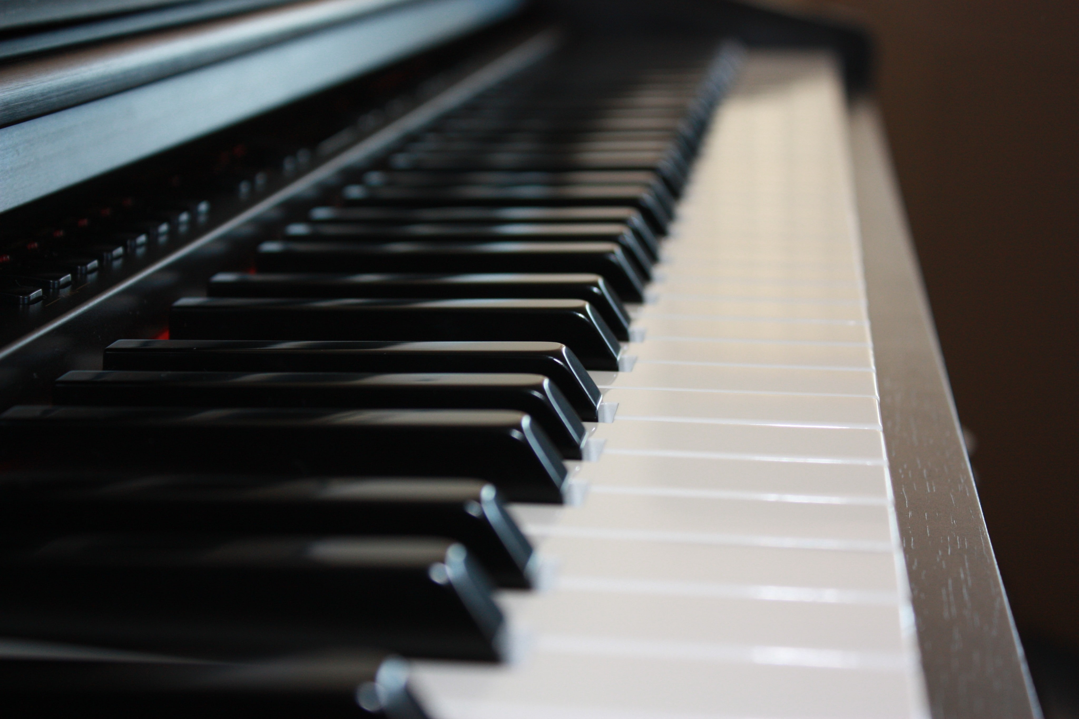 piano, no people, musical instrument, indoors, still life, diminishing perspective, pattern, keyboard instrument, black color, music, white color, 4K, HD Wallpaper