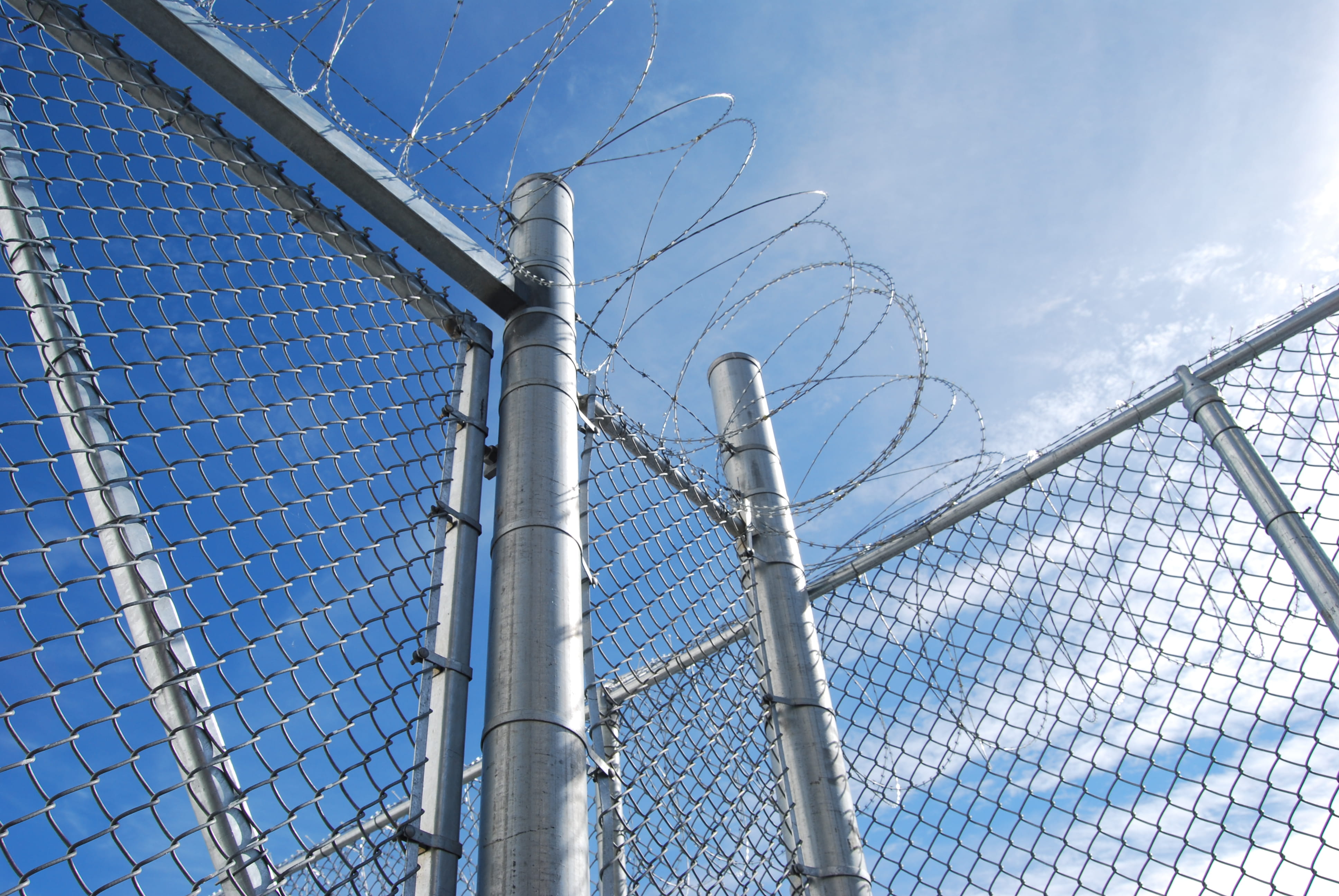 architecture, nature, prison, barrier, canada, chainlink fence, protection, cloud - sky, boundary, razor wire, safety, day, steel, outdoors, kingston penitentiary, HD Wallpaper